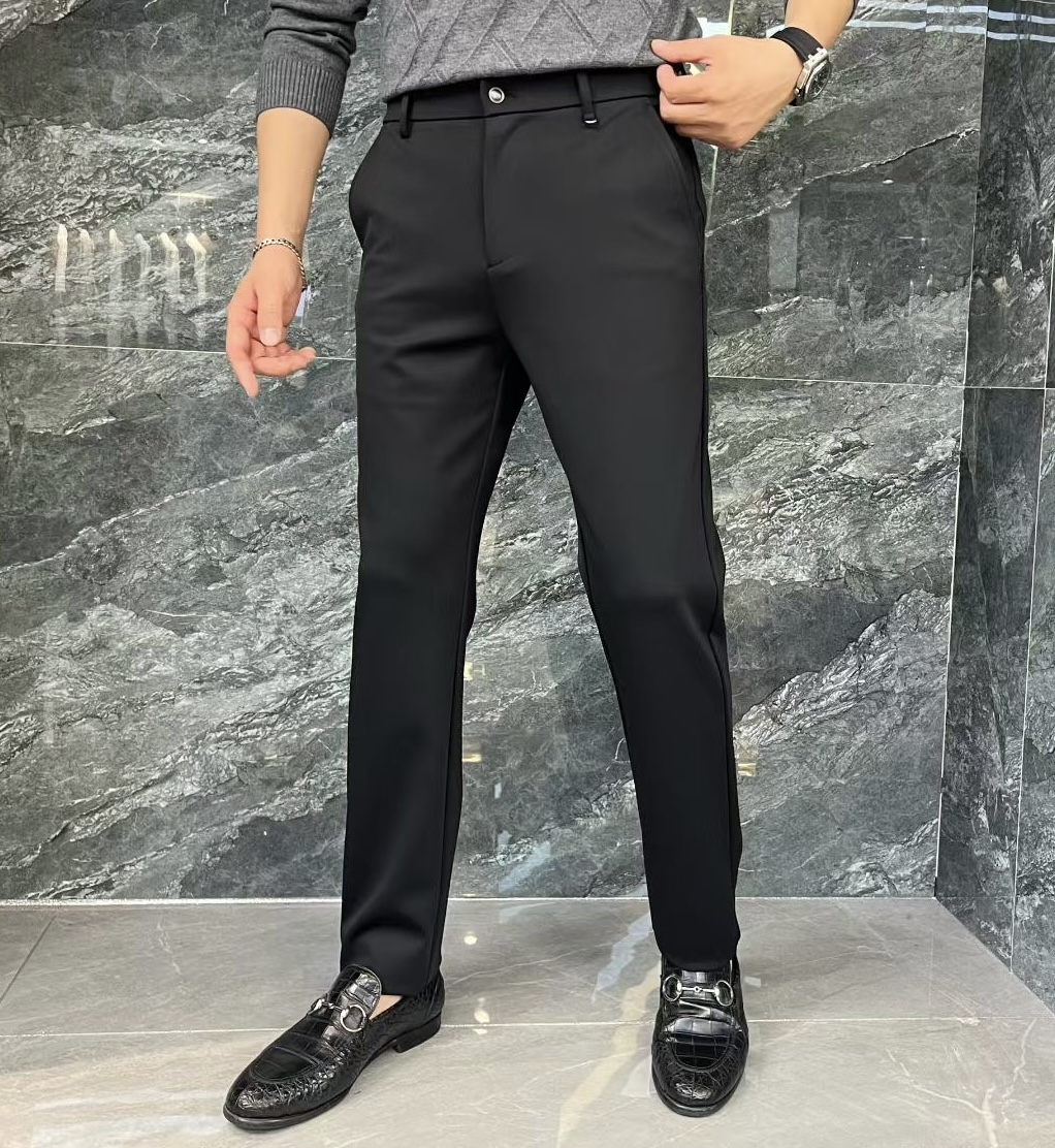 NO:544778,【LP】Simple and fashionable. Early autumn casual pants are very comfortable to wear, low-key and luxurious. They are very classy when worn. There is no need to say much about the style and cutting of the pants. The upper body is exquisite and vivid. The truly first-class quality is the true palace-grade casual pants, which are made of Turkish cotton, produce the most famous tannin cloth. The quality is excellent, and the pants are soft after heavy washing!  Straight-footed style, not picky, the upper body is absolutely stylish, the waist is inlaid with silver jewelry, extremely luxurious. 30-38.,,loro piana,alexander wang19860909【 LP】简约时尚 早秋休闲裤身穿着非常舒适 低调不失奢华 穿出去非常有档次,裤型款式和裁剪亦无需多言 上身精致跃然.真正一等一顶级质料 真正殿堂级的休闲裤,选用土耳其的棉花 生产出最有名的单宁布 品质卓然,经过重水洗使得裤子很柔软！直脚的版型 不挑人 上身绝对的有型 裤腰镶嵌银饰达人设计 极度奢华.30-38.,,loro piana,alexander wang,Men's clothing