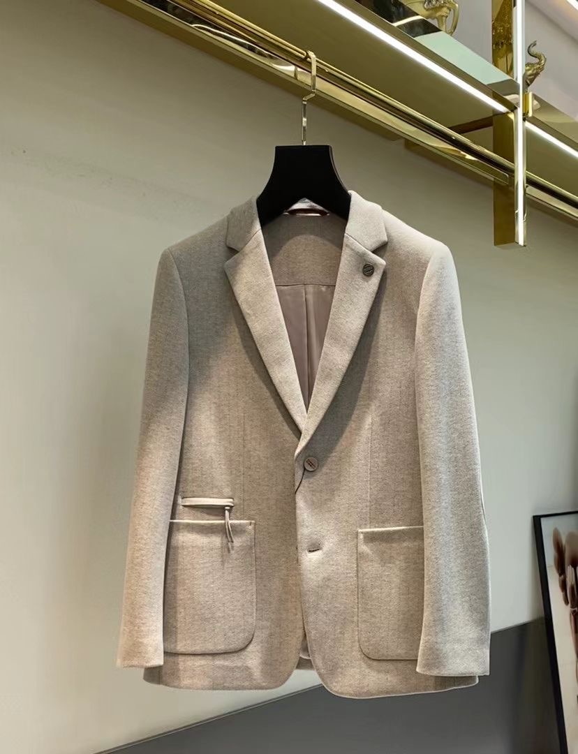 NO:544762,[Jenia] Simple early autumn suit, jacket, windbreaker, jacket, noble high-level order, high-standard customization, very stylish, classic and versatile, customer-supplied hardware, each with a unique logo, can be matched in any fashion in winter, a true top order, the style is also very good, slim fit, highly recommended. 140 catties wear L, maximum wear about 190 catties. It is recommended to report height and weight code. M-3XL.,,zegna, jackets & coats, jackets & coats, alexander wang19860909【 杰尼亚】早秋简约 西服 外套 风衣 夹克贵族高级别要求订单 高标准定制　上身非常有型 经典百搭 客供五金 每颗都有独特logo 冬季任何时装都可以搭配　真正的顶级订单 版型上也是非常的好 修身版型 强烈推荐. 140斤穿L 最大穿190斤左右 .建 议报身高体重配码 .M-3XL.,,zegna,jackets & coats,jackets & coats,alexander wang,Men's clothing