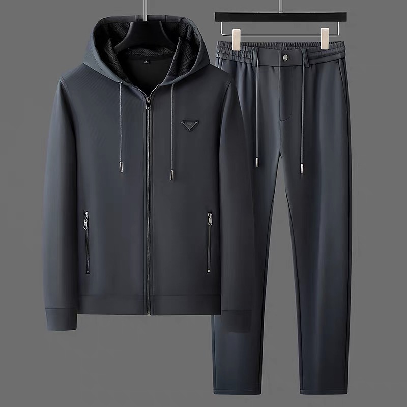 NO:711841,[Prada] Hot model a high-end!  Aristocratic suit [Rose][Rose] The original quality is the exclusive first choice for high-quality suits from major brands. They are all top-notch designs and fabrics in Europe and America. Works by the world's top designers, with elements of international fashion brands, embody elegance, personality, fashion [strong][strong][strong]. Our company does not attract customers with low prices, but starts with quality, taste, connotation and some top design elements. 175 138 pounds, wearing L can wear 200 pounds. Standard size  M-4XL.,,prada,19860909【 普拉达】爆款a 高端 ！贵族套装 [玫瑰][玫瑰]原单品质独家首选高品质各大品牌套装,全是欧美顶级爆款花色及面料手工,世界顶尖设计师作品,具备国际时尚大牌元素,体现高雅、个性、时尚[强][强][强].本公司不是以低价格吸引客户,是以品质、品味、内涵以及一些顶级设计元素为起点.175 138斤 穿L 可以穿200斤.标准尺码 M-4XL.,,prada,,Men's clothing