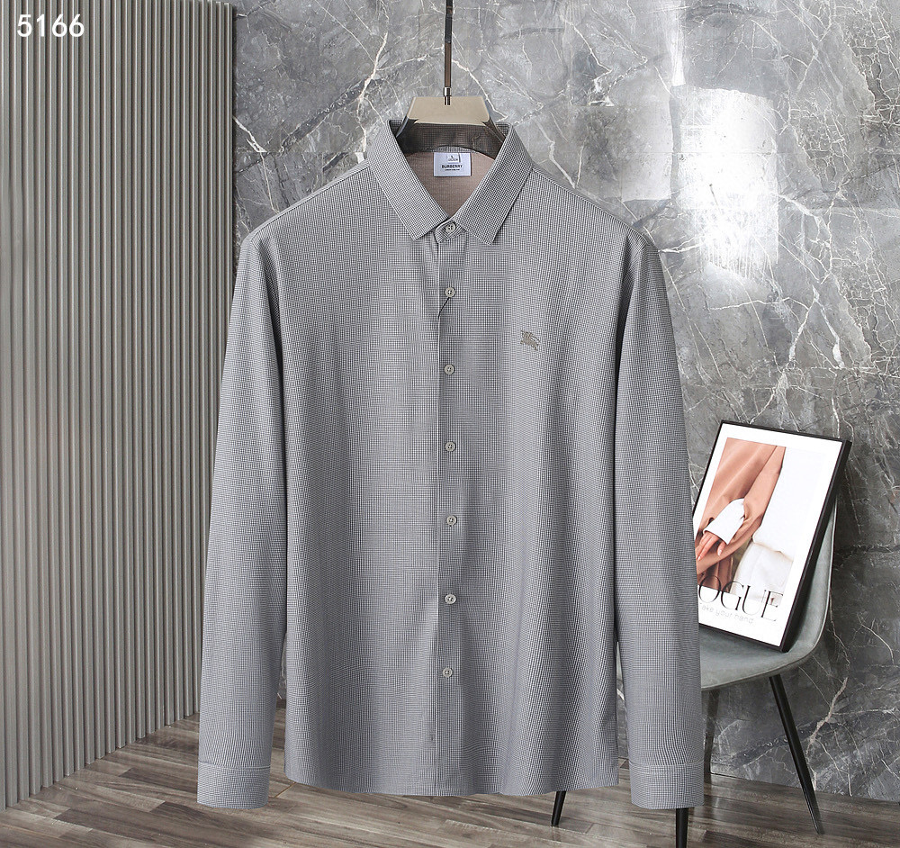 NO:711853,.[Burberry] Fashionable and simple early autumn shirt. It is famous for its simple and delicate design and high-quality details. It is perfectly cut and marked with the latest British hanging point thread technology. It is more perfect and the materials are meticulous. It is suitable for any occasion. It feels excellent, comfortable and breathable! It is the choice of men who pay attention to practicality and quality. The quality of the original order is synchronized with the official website [strong]. New models are on the market. Sold instantly. There is a large stock [handshake] 174 140 pounds. Wear L The maximum weight is 200 pounds. M-4XL.,, burberry, shirts,19860909.【 巴宝莉】 时尚简约 早秋衬衫 简洁细腻的设计和高质细节而闻名,裁剪完美,后标最新英国吊点线技术,更加完美,用料一丝不苟,适合任何场合, 手感极佳 舒服又透气! 是注重实用和品质的男士的选择.原單品質 官網同步[强].新款上市 即转即卖 有大货[握手] 174 140斤 穿L 最大穿200斤.M-4XL.,,burberry,shirts,,Men's clothing