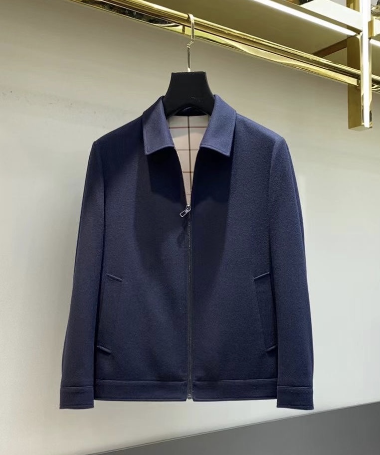 NO:596489,[LP] Autumn and winter are simple. Woolen coats, jackets, windbreakers, high-level orders for aristocrats, high standard customization. The upper body is very stylish, classic and versatile. Customer-supplied hardware. Each piece has a unique logo. It can be matched with any fashion in winter. A real top order. The version is also very good. Slim version. Highly recommended. 175. Wear L at 140 pounds. The maximum wear is about 190 pounds. It is recommended to report your height and weight. M-3XL.,, loro  piana,jackets & coats,jackets & coats,alexander wang19860909【 LP】秋冬简约.羊毛呢外套 夹克 风衣贵族高级别要求订单 高标准定制　上身非常有型 经典百搭 客供五金 每颗都有独特logo 冬季任何时装都可以搭配　真正的顶级订单 版型上也是非常的好 修身版型 强烈推荐.175 140斤穿L 最大穿190斤左右 .建 议报身高体重配码 .M-3XL.,,loro piana,jackets & coats,jackets & coats,alexander wang,Men's clothing