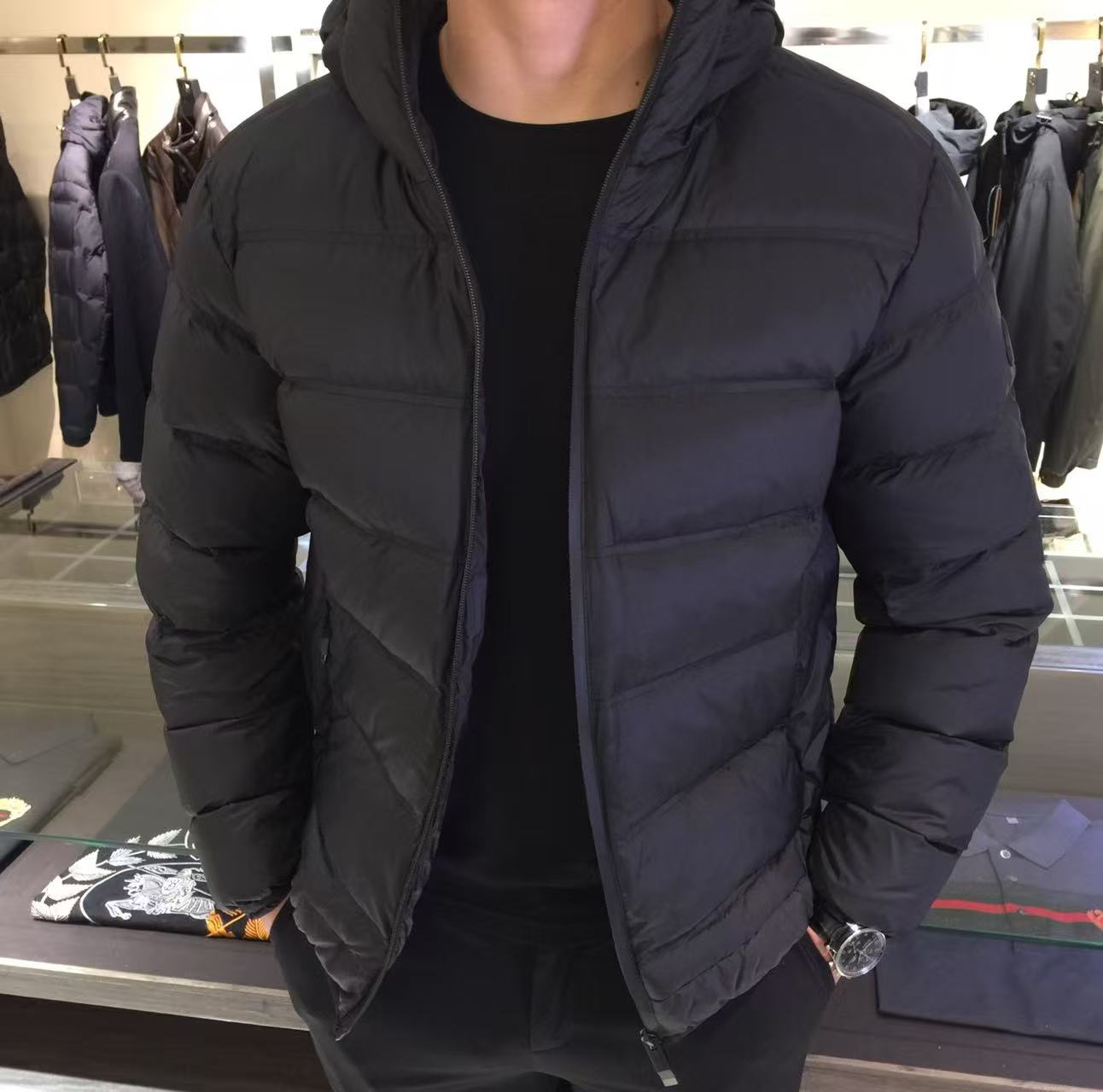 NO:729874,[Mask]--Support replacement after the new year. Worn, washed, no tags, smelly, no after-sales service--Autumn and winter simple. Down jacket 90 white duck down aristocratic high-level request order, high standard customization. The upper body is very stylish, classic and versatile. Customer-supplied hardware. Each one has a unique logo. It can be matched with any fashion in winter. A true top order. The version is also very good. Slim fit. Highly recommended. 175 140 pounds wearing L  The maximum wear is about 190 pounds. It is recommended to indicate your height and weight to match the size. M-3XL., Moncler, down jacket,19860909【 蒙口】--支持年后退换 穿过 洗过 没吊牌 有异味一律不售后--秋冬简约.羽绒服 90白鸭绒贵族高级别要求订单 高标准定制　上身非常有型 经典百搭 客供五金 每颗都有独特logo 冬季任何时装都可以搭配　真正的顶级订单 版型上也是非常的好 修身版型 强烈推荐.175 140斤穿L 最大穿190斤左右 .建 议报身高体重配码 .M-3XL.,,Moncler,down jacket,,Men's clothing