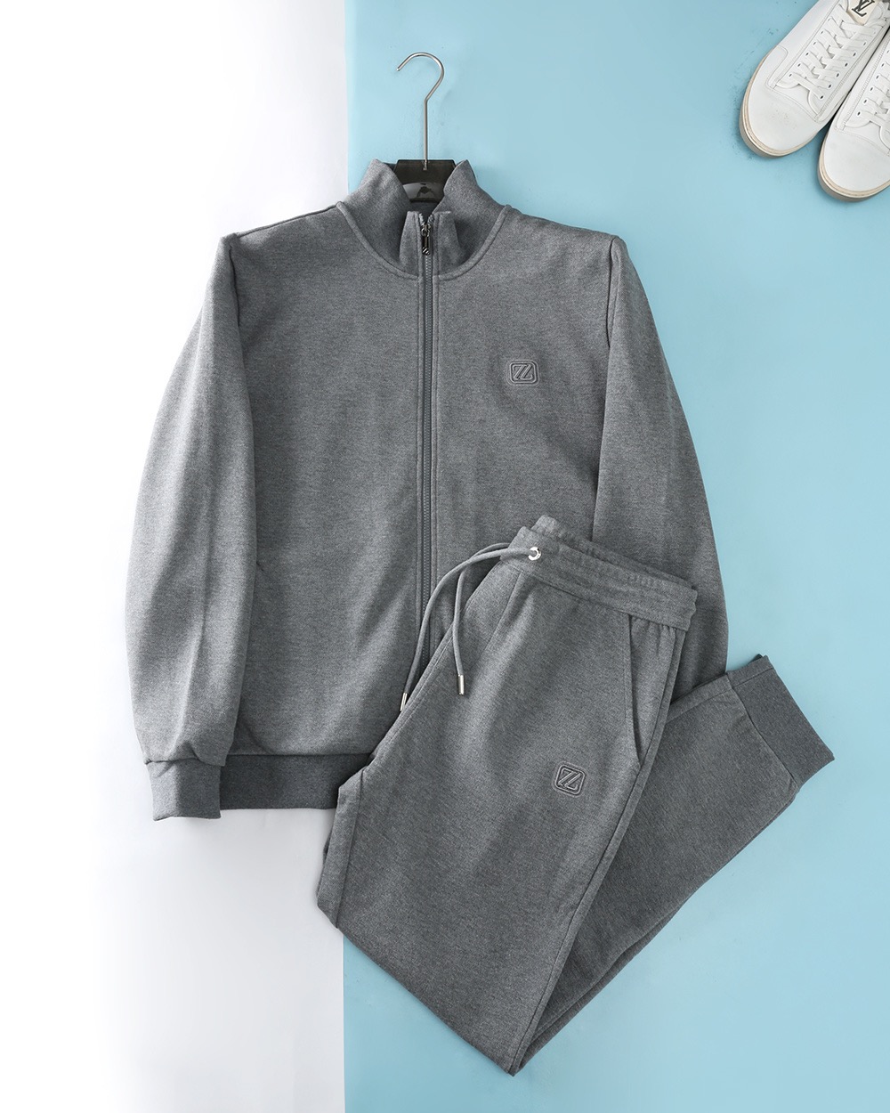 NO:729794,【Emenia Zegna】--Supports replacement after the year, worn, washed, smelly, no tags, no after-sales service--hot style a high-end!  Aristocratic Suit [Rose][Rose] Original quality exclusive high-quality suit from major brands, all of which are top-notch European and American designs and fabrics, works by the world's top designers, with elements of international fashion brands, embodying elegance, individuality, fashion [strong][strong][strong]. Our company does not attract customers with low prices, but starts with quality, taste, connotation and some top design elements. 175 140 catties, wearing L can wear 200 catties. Standard size  M-4XL.,,zegna,19860909【 杰尼亚】--支持年后退换 穿过 洗过 有异味 没吊牌一律不售后--爆款a 高端 ！贵族套装 [玫瑰][玫瑰]原单品质独家首选高品质各大品牌套装,全是欧美顶级爆款花色及面料手工,世界顶尖设计师作品,具备国际时尚大牌元素,体现高雅、个性、时尚[强][强][强].本公司不是以低价格吸引客户,是以品质、品味、内涵以及一些顶级设计元素为起点.175 140斤 穿L 可以穿200斤.标准尺码 M-4XL.,,zegna,,Men's clothing