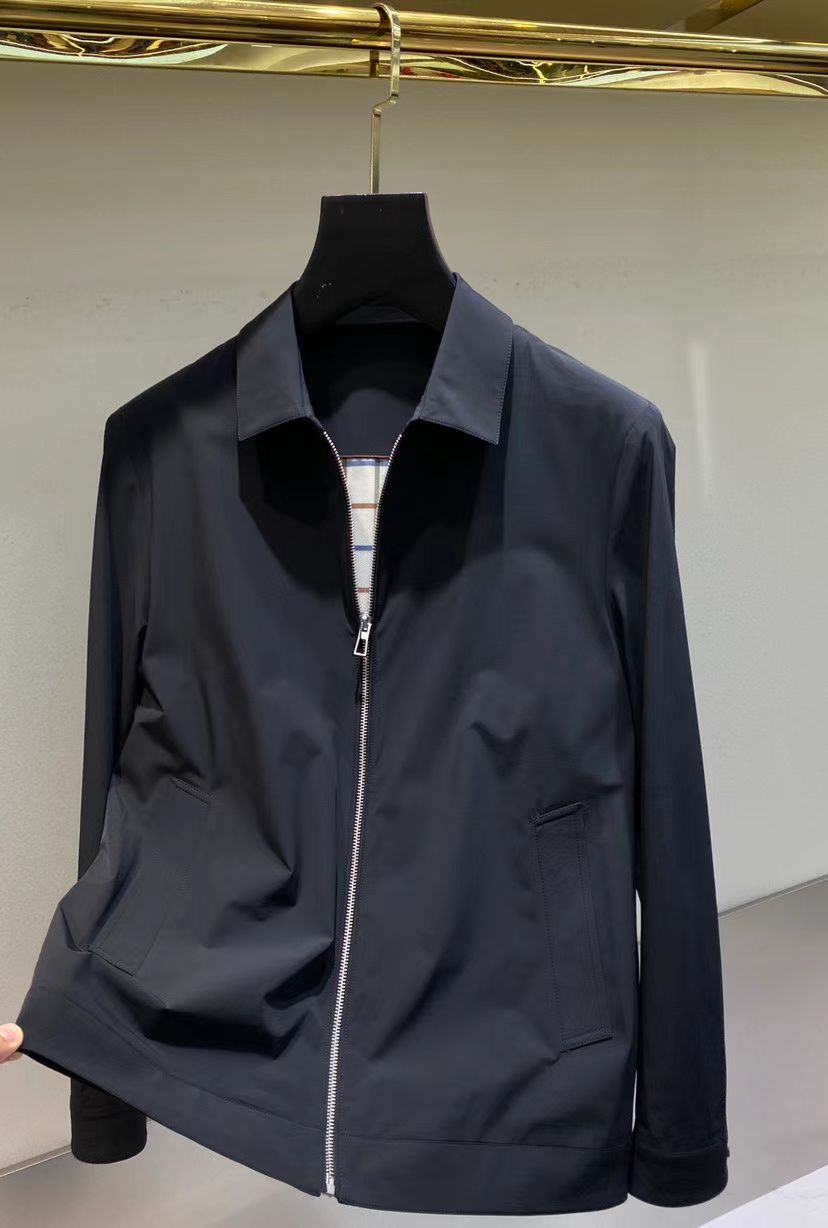 NO:729838,[LP] - Support exchange after the new year - new spring simple coat, windbreaker, jacket, noble high-level request order, high standard customization, the upper body is very stylish, classic and versatile, customer-supplied hardware, each one has a unique logo, can be matched with any fashion in winter, a real top order, the version is also very good, slim version, highly recommended. 175. Wear L at 140 pounds. The maximum wear is about 190 pounds. It is recommended to report the height and weight.  .M-3XL.,,loro piana,jackets & coats,jackets & coats,19860909【 LP】-支持年后退换-新春季简约 外套 风衣 夹克贵族高级别要求订单 高标准定制　上身非常有型 经典百搭 客供五金 每颗都有独特logo 冬季任何时装都可以搭配　真正的顶级订单 版型上也是非常的好 修身版型 强烈推荐.175 140斤穿L 最大穿190斤左右 .建 议报身高体重配码 .M-3XL.,,loro piana,jackets & coats,jackets & coats,,Men's clothing