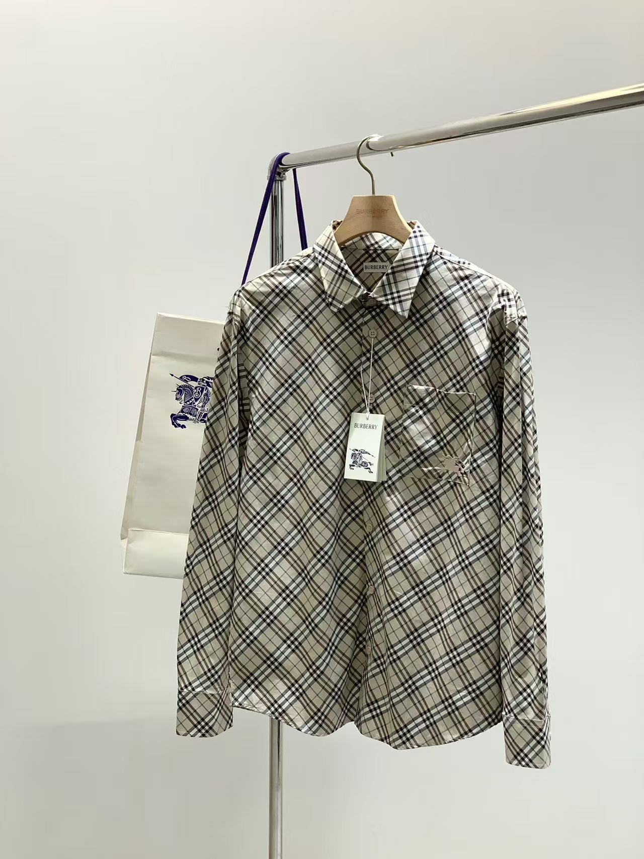 NO:842060,.[Burberry] Fashionable and simple spring shirt. It is famous for its simple and delicate design and high-quality details. It is perfectly cut and marked with the latest British hanging point thread technology. It is more perfect and the materials are meticulous. It is suitable for any occasion. It feels excellent, comfortable and breathable! It is the choice of men who pay attention to practicality and quality. The quality of the original order is synchronized with the official website [strong]. New models are on the market. Sold immediately. There is a large stock [handshake] 174 140 pounds. Wear M The maximum size is 190 pounds. S-XL., burberry, shirts,19860909.【 巴宝莉】 时尚简约 春季衬衫 简洁细腻的设计和高质细节而闻名,裁剪完美,后标最新英国吊点线技术,更加完美,用料一丝不苟,适合任何场合, 手感极佳 舒服又透气! 是注重实用和品质的男士的选择.原單品質 官網同步[强].新款上市 即转即卖 有大货[握手] 174 140斤 穿M 最大穿190斤.S-XL.,,burberry,shirts,,Men's clothing
