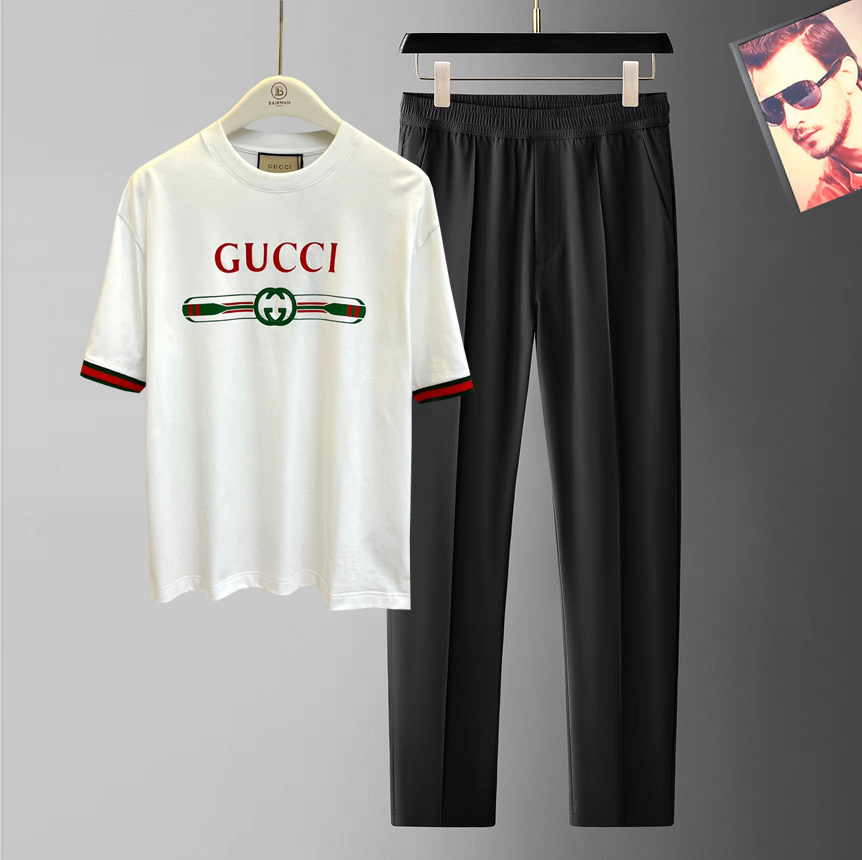 NO:842070,[Gucci] Hot style a high-end!  Aristocratic Suit [Rose][Rose] The original quality is the exclusive first choice for high-quality suits from major brands. They are all top-notch designs and fabrics in Europe and America. Works by the world's top designers, with elements of international fashion brands, embodying elegance, personality, and fashion [strong][strong][strong]. Our company does not attract customers with low prices, but starts with quality, taste, connotation, and some top design elements. Wearing L at 140 pounds can wear 200 pounds. Standard size  M-3XL.,,gucci,19860909【 古驰】爆款a 高端 ！贵族套装 [玫瑰][玫瑰]原单品质独家首选高品质各大品牌套装,全是欧美顶级爆款花色及面料手工,世界顶尖设计师作品,具备国际时尚大牌元素,体现高雅、个性、时尚[强][强][强].本公司不是以低价格吸引客户,是以品质、品味、内涵以及一些顶级设计元素为起点. 140斤 穿L 可以穿200斤.标准尺码 M-3XL.,,gucci,,Men's clothing