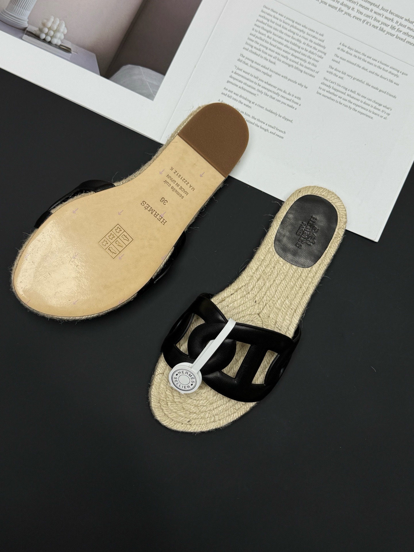 Hermès 最新H拖爱马仕猪鼻子草编平底拖鞋