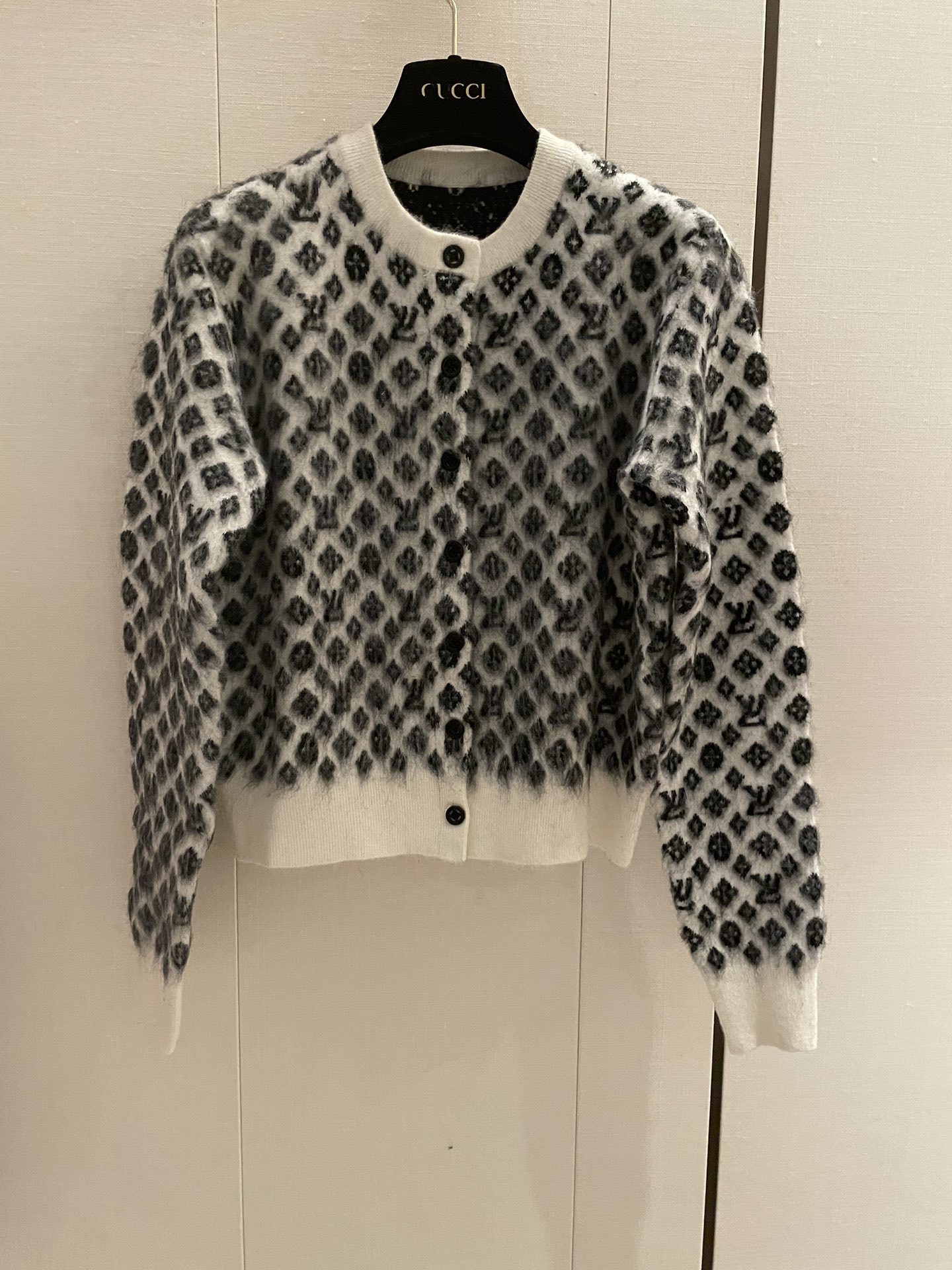 Louis Vuitton Clothing Cardigans Knit Sweater Luxury Fake
 Knitting Spring/Fall Collection