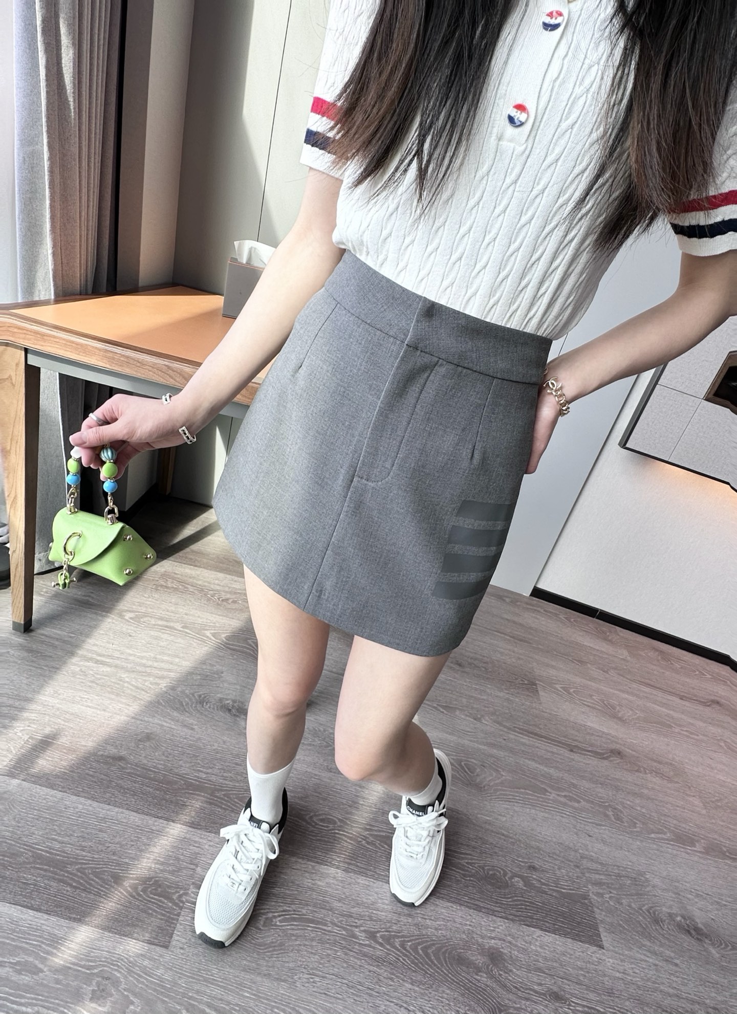 NO:319916,Gray model upper body picture, alexander wang19860909灰色模特上身图,,alexander wang,Women's clothing