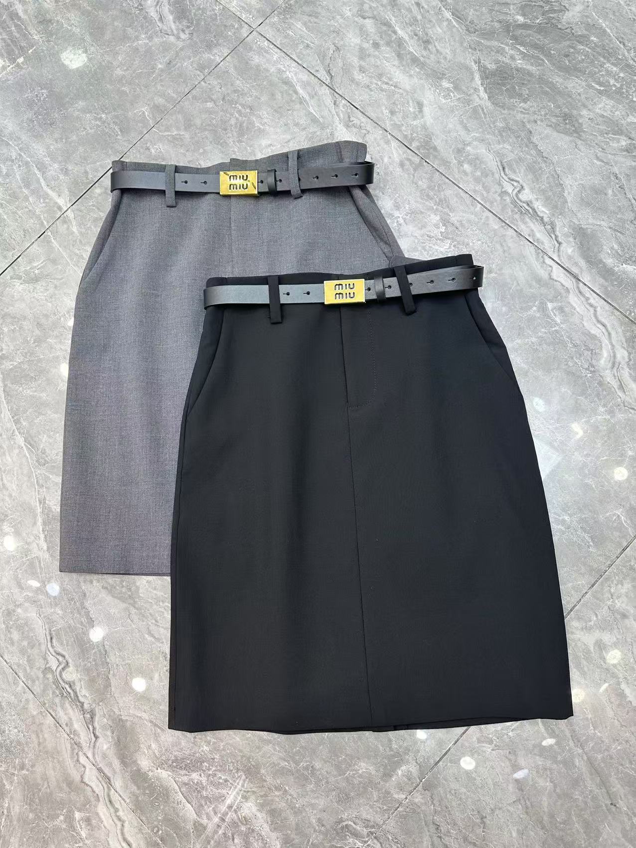 NO:319015,New Miu style skirts in spring and summer are coming, a super gentle flower bud mid-length bag skirt, with the latest letter belt, slim and delicate style, perfect figure outline, universal versatile skirt [Strong] Black gray SMLXL,,miumiu, skirts,alexander wang19860909春夏新款Miu风半裙新款来袭,超级斯文的一款花苞中长包裙 ,配最新款字母腰带,版型显瘦精致,身材勾勒完美,万能百搭款包裙[强] 黑色灰色 SMLXL,,miumiu,skirts,alexander wang,Women's clothing