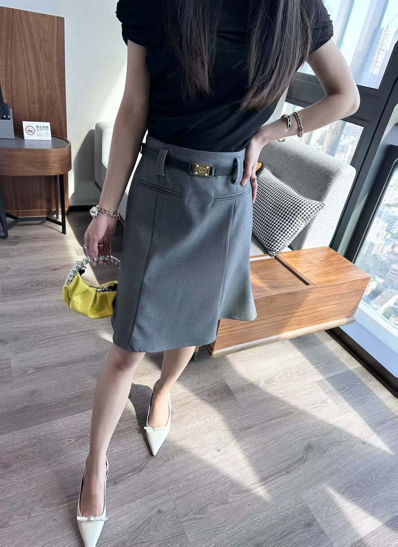 NO:318992,Gray model upper body picture, alexander wang19860909灰色模特上身图,,alexander wang,Women's clothing