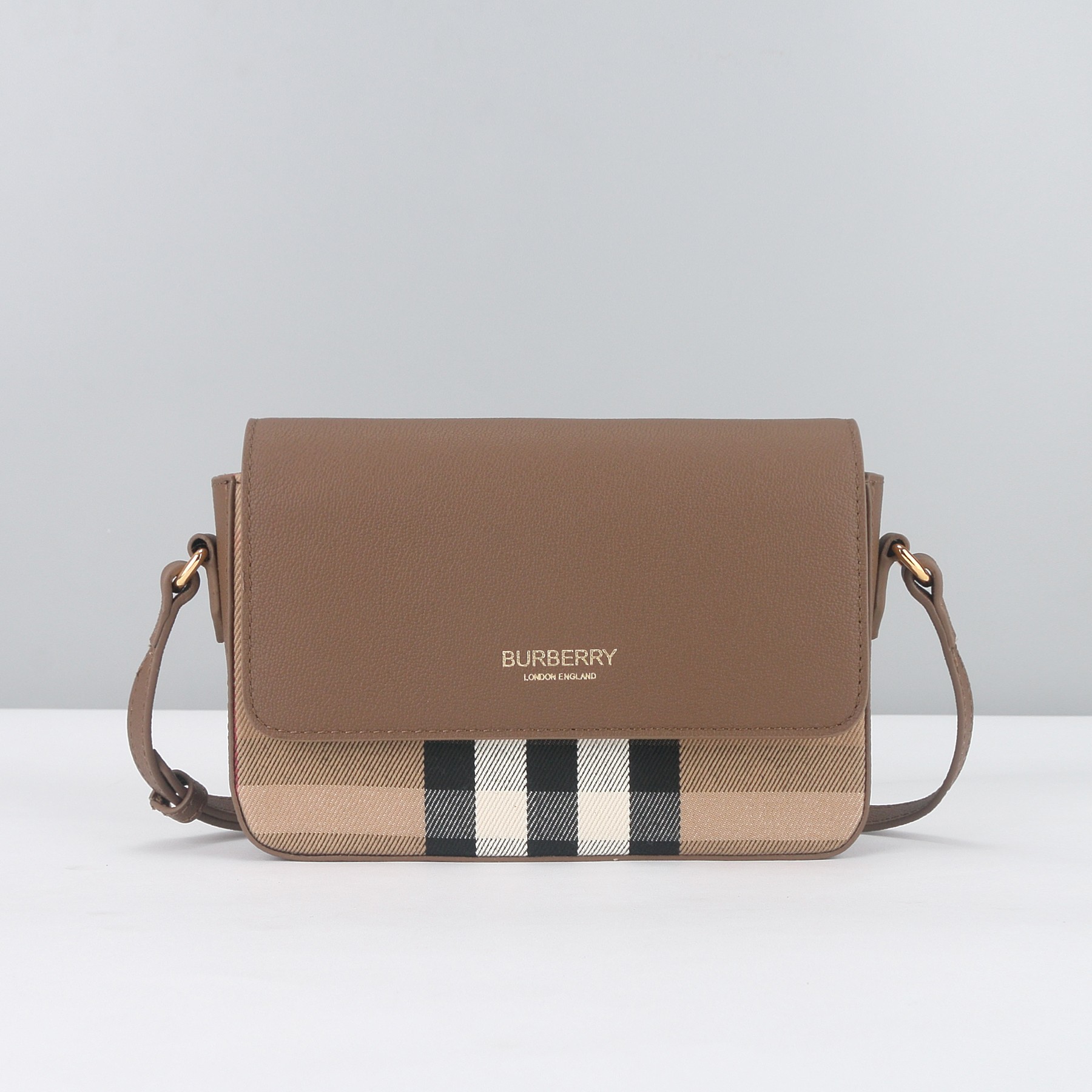 버버리 가방 Burberry 40366