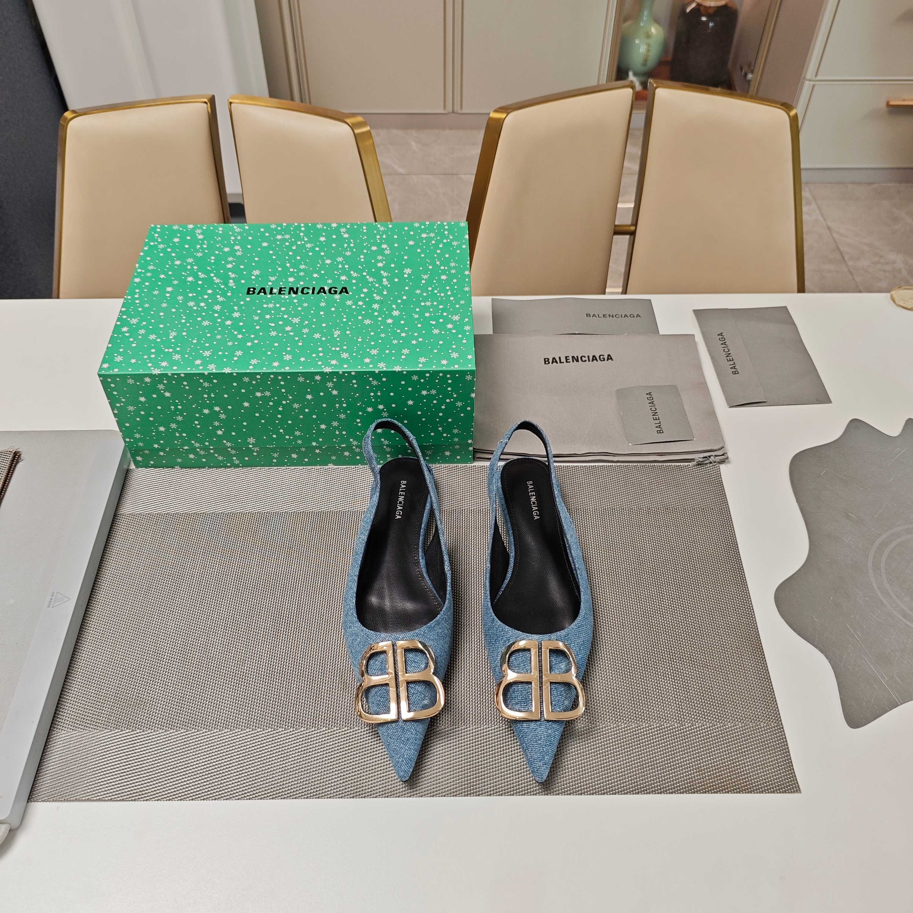 NO:261672,Balenciaga2025 