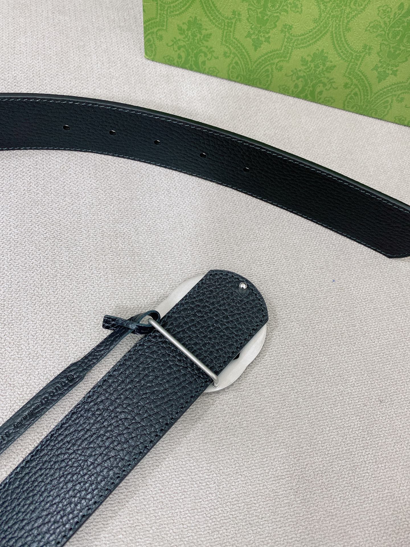 Gucci 代购级 古奇Gucci 男士腰带 2025早春系列透过现代视角焕新诠释品牌 元素