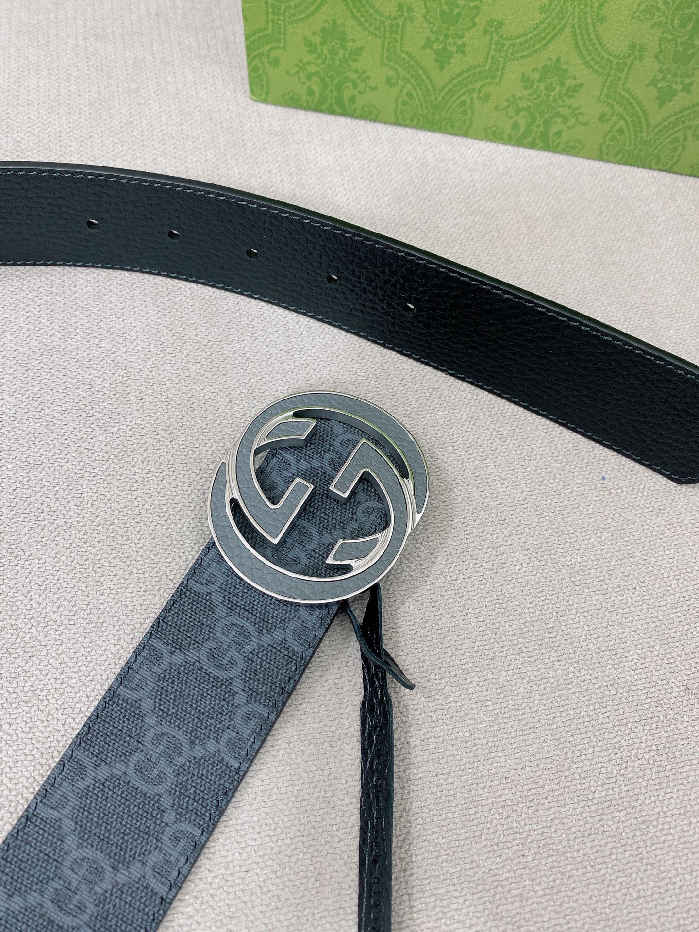 Gucci 代购级 古奇Gucci 男士腰带 2025早春系列透过现代视角焕新诠释品牌 元素