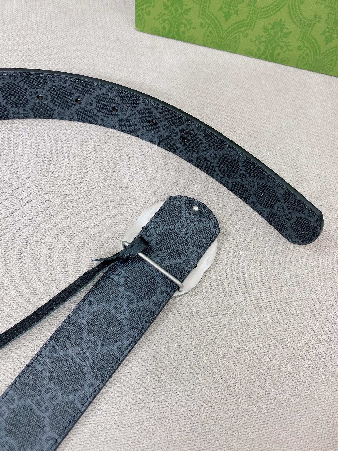 Gucci 代购级 古奇Gucci 男士腰带 2025早春系列透过现代视角焕新诠释品牌 元素