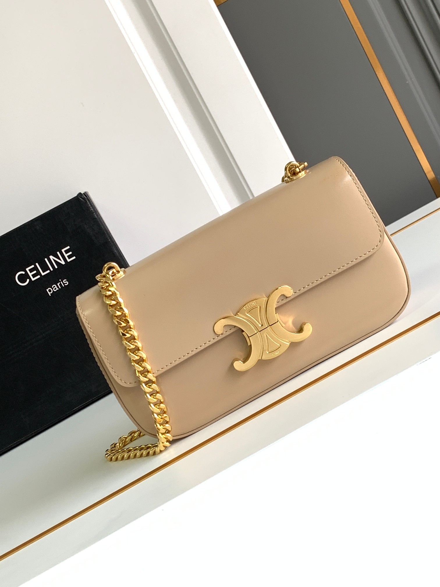CELIN_E23S新品小号亮泽牛皮革链条包新的金属链条腋下包也很绝搭配标志性复古凯旋门锁扣贵气十足精致