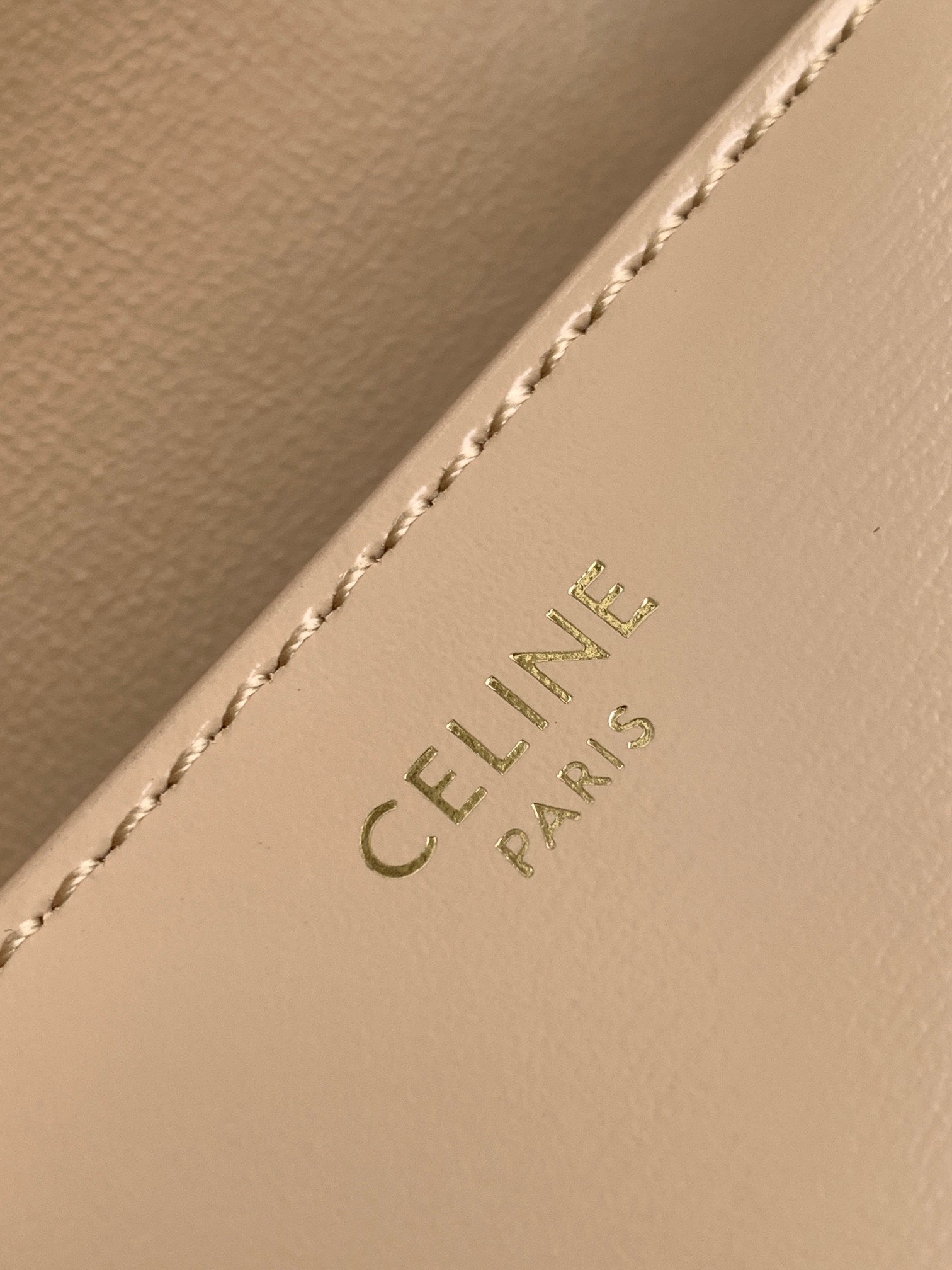 CELIN_E23S新品小号亮泽牛皮革链条包新的金属链条腋下包也很绝搭配标志性复古凯旋门锁扣贵气十足精致