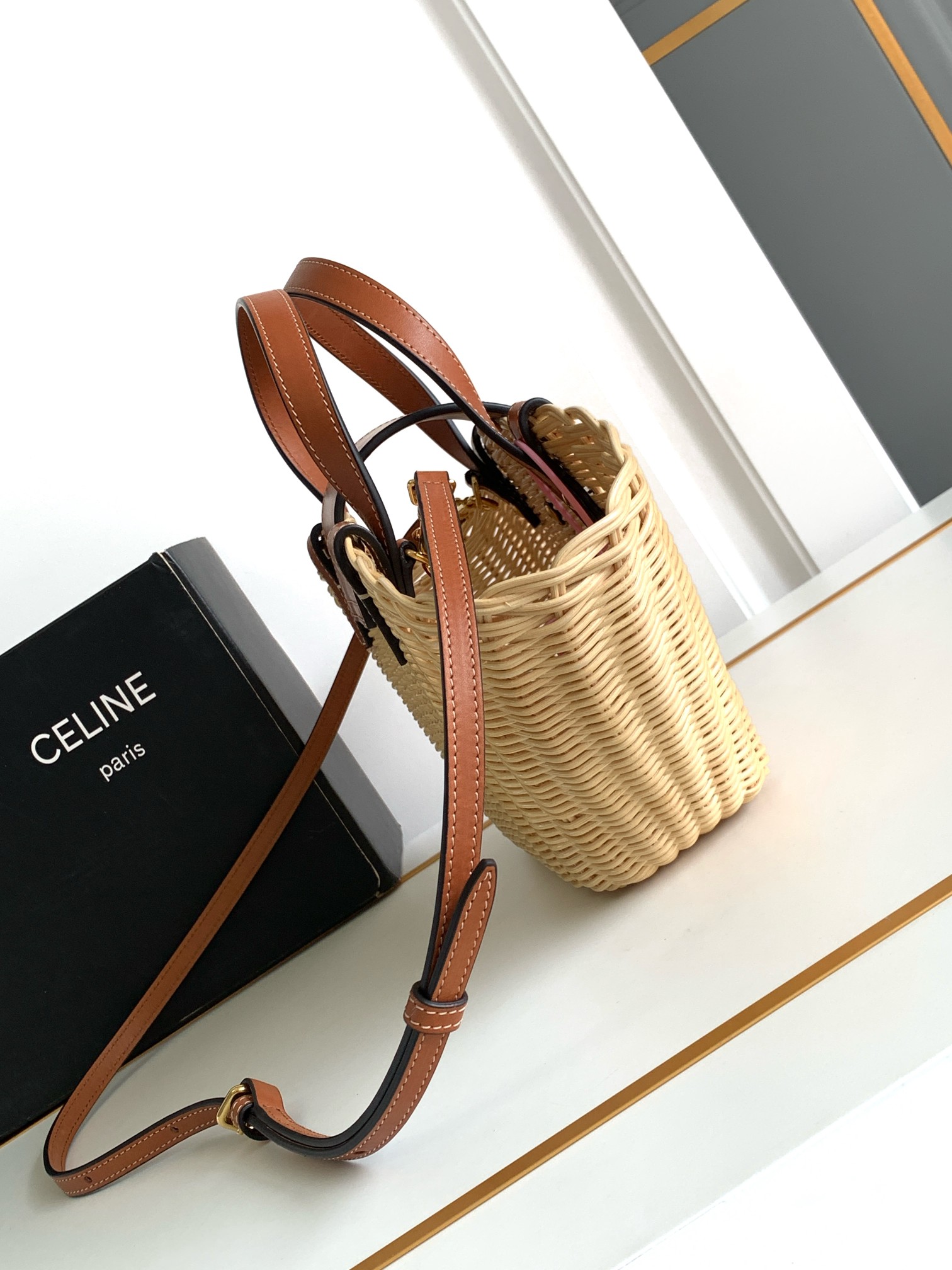 独家正品实拍CELINE24TEENCOUFFIN植物材料和天然牛皮革手袋Celine24SU新款竹编小