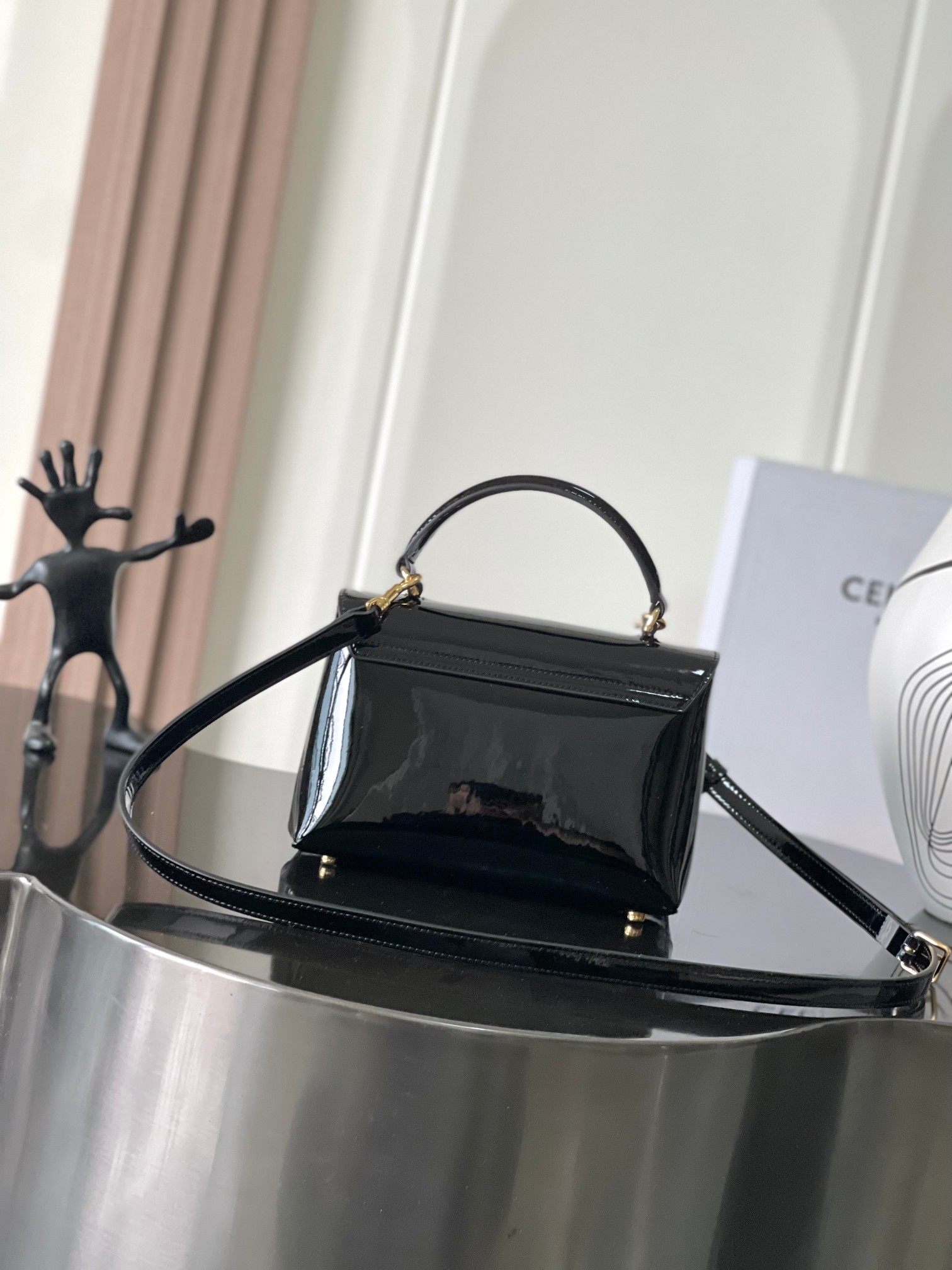 Celine Teen Nino Black Patent Leather Handbag with Triomphe Closure 4 a1745750344016 2237