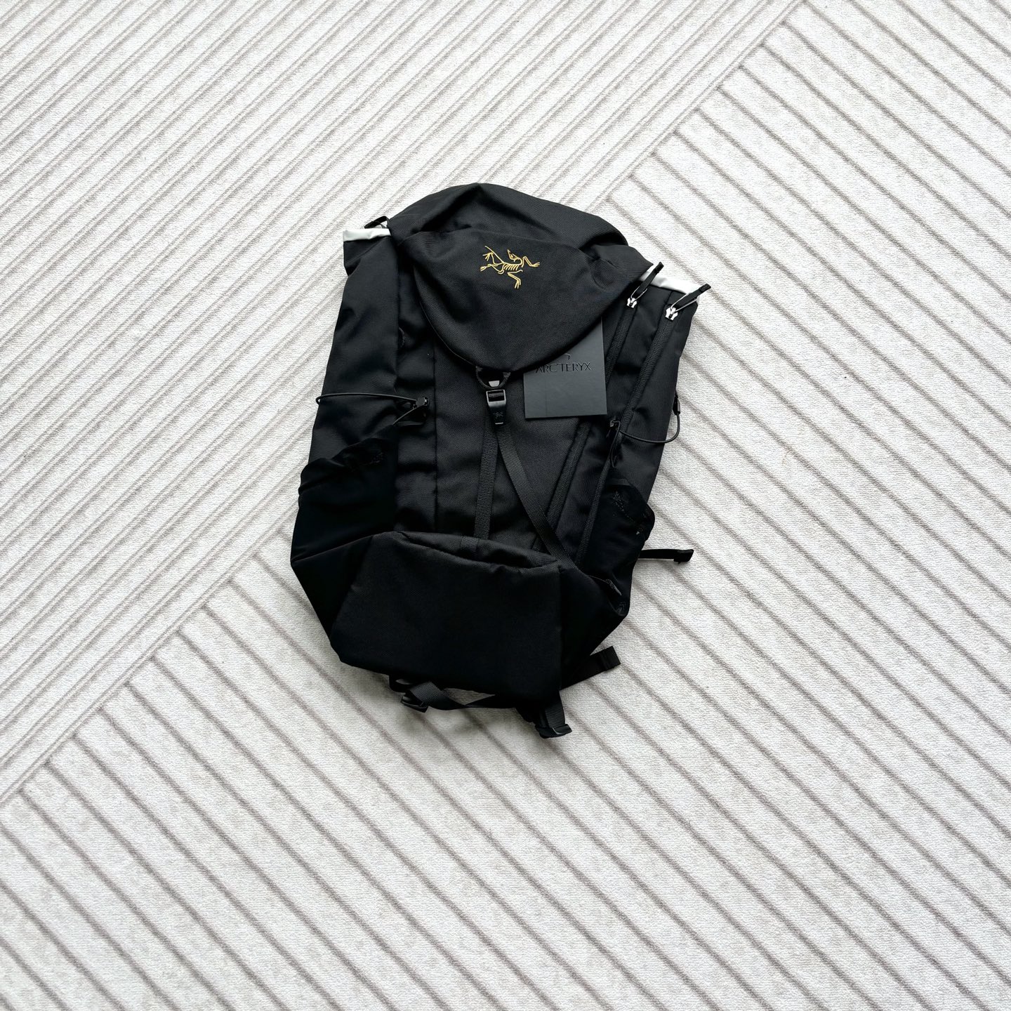 _d-q9s0Ep6cIhCWNDn-jNLwKuua9qGiuvsvm571A