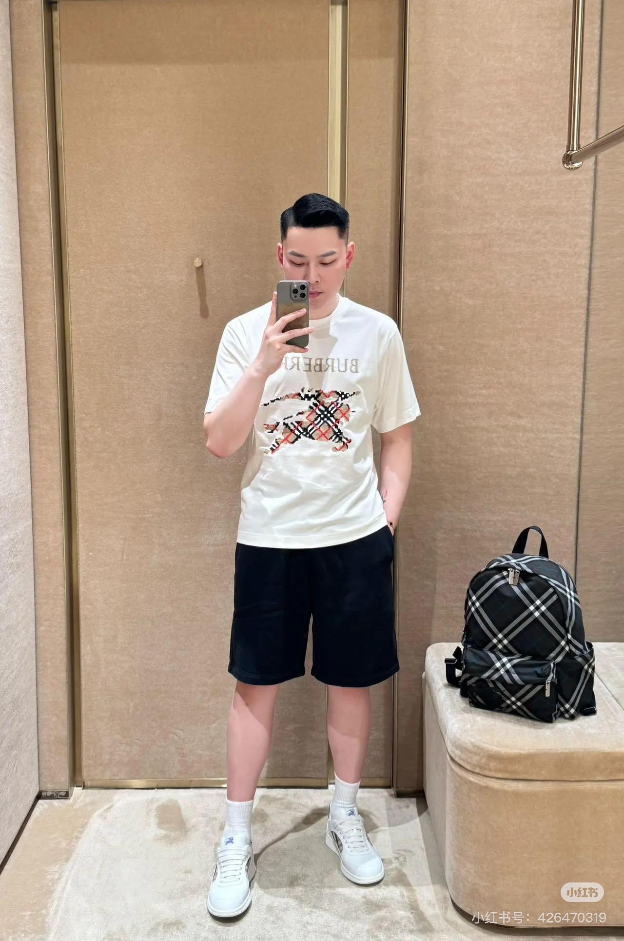 Burberry Embroidered Horse Graphic Tee, Short Sleeve Crewneck T-Shirt 3 i1745246546203 8725 0 2