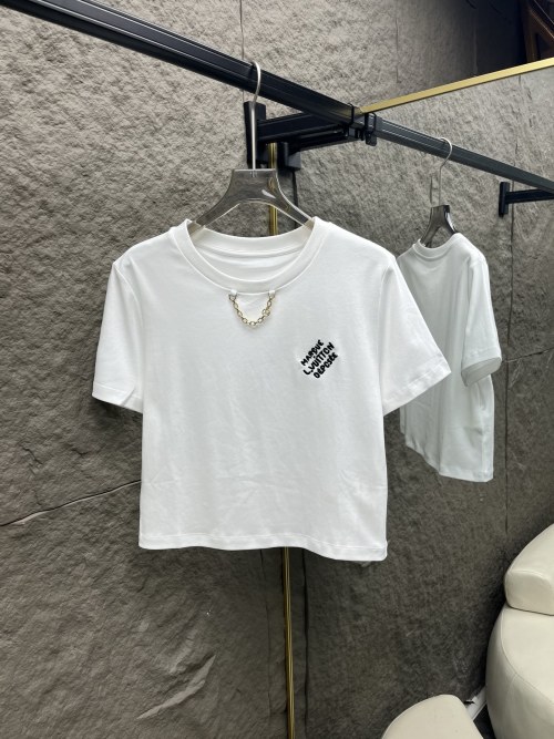 Louis Vuitton Women's White Embroidered Short Sleeve T-Shirt with Chain Detail 1 Louis Vuitton Women's White Embroidered Short Sleeve T-Shirt with Chain Detail