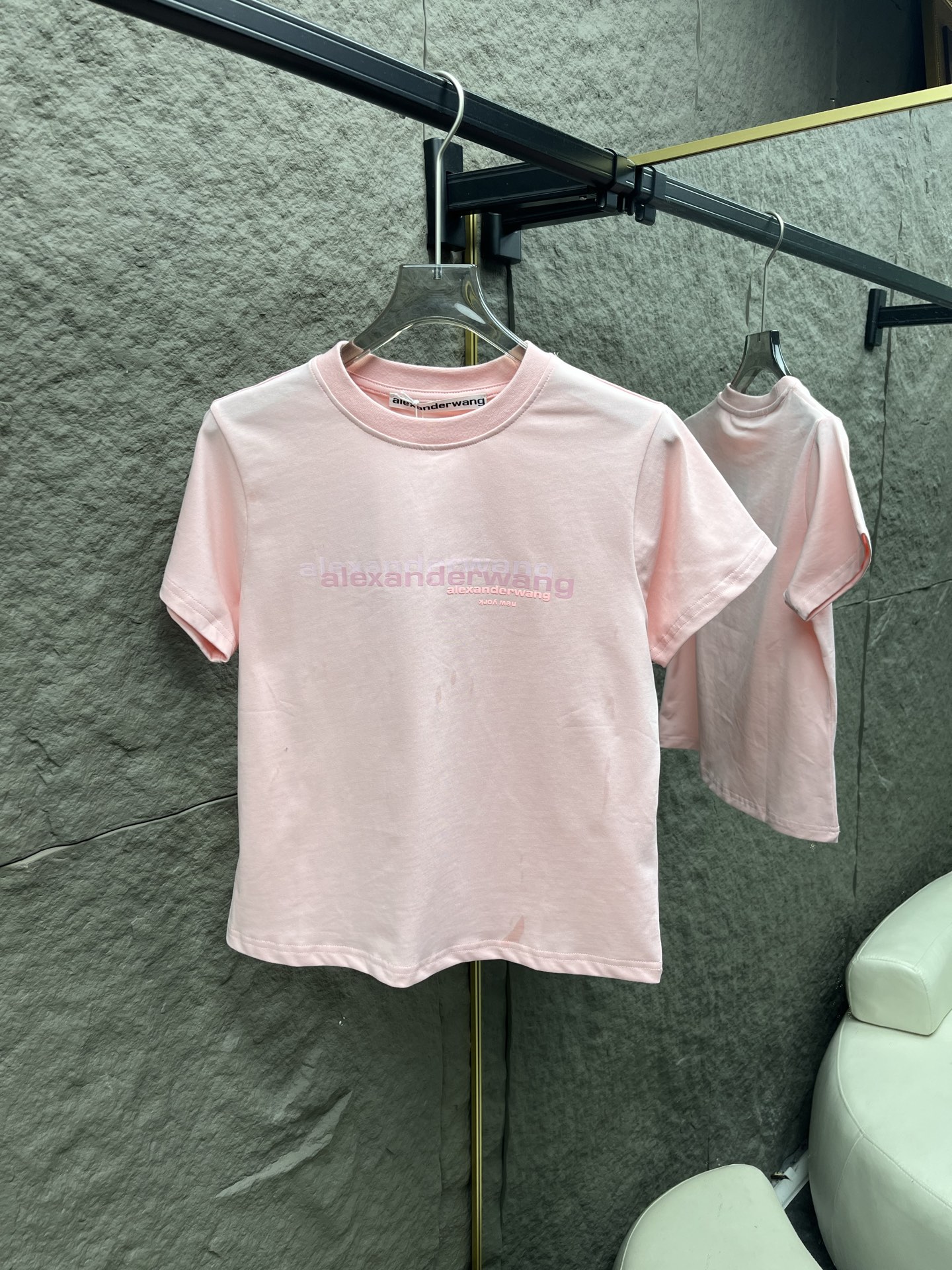 Alexander Wang 2025 Spring Cotton Short Sleeve Tee - Pink, Round Neck 1 i1747137835671 4281 0 0