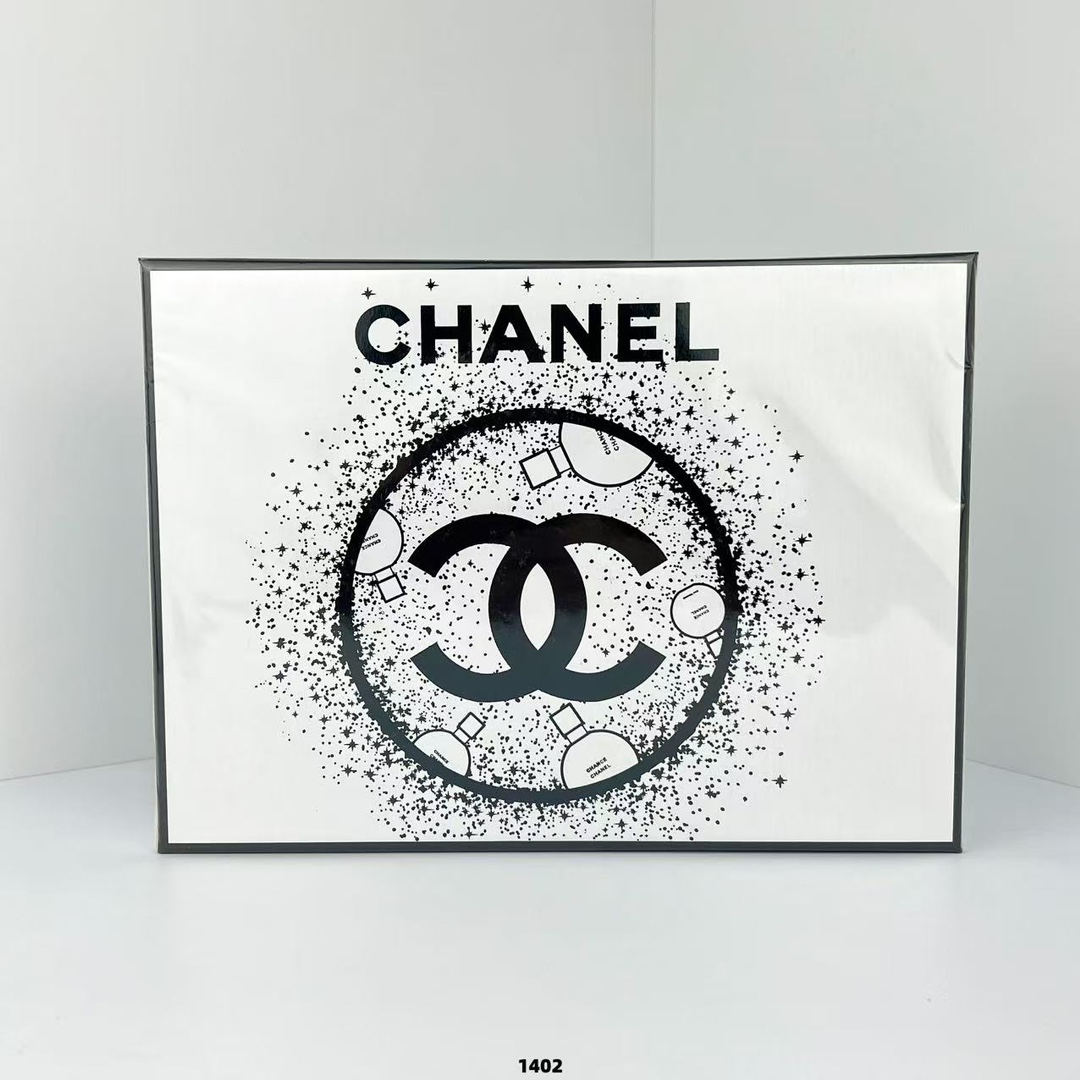 80! ✍️ Chanel 4+2 perfume set de muestras pequeñas y medianas 🔜 código 1402. Foto real 📷 en stock❗️ Incluye: 30ml mue…