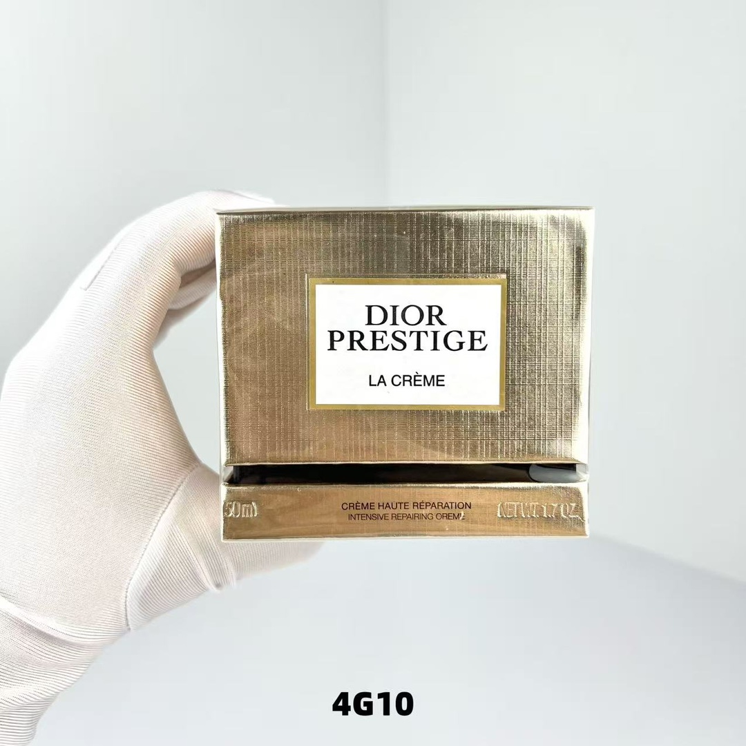 50! (Nota del pedido: Crema Dior Prestige) Nueva crema Dior Prestige 50ml🔜Código 4G01✔️Con etiqueta en chino❗️Contiene…