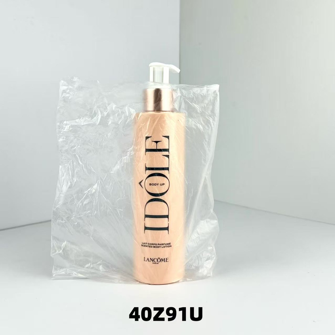 32！（下单备注：兰蔻是我身体乳200ml） 兰蔻是我香氛身体乳200ml🔜40Z91U编码，新版兰蔻是我香氛身体乳200ml
