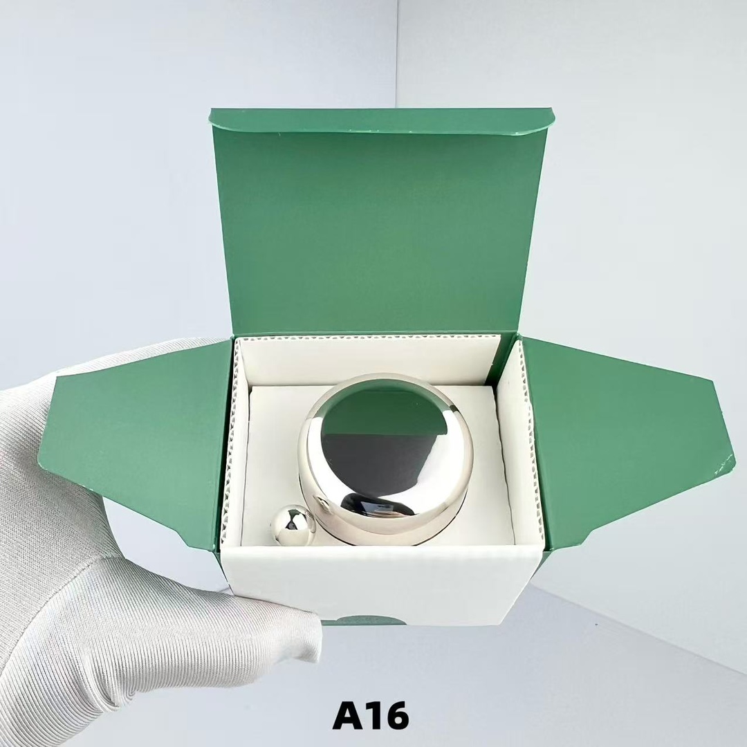 68💰包邮
海蓝之谜奇迹眼霜15ml ➡️A14编码！全球十大眼霜之首☝️lamer海蓝之谜奇迹眼霜15ml ，世界第一大品牌眼霜，不老传神林志颖都在用的眼霜，这个眼霜无数次被镜头扫了出来，眼霜、精华就是要用最好的🤩奇迹浓缩修护眼部精华眼霜，对细纹 浮肿 黑眼圈 都有效果👉海蓝之谜奇迹眼霜15ml金盖