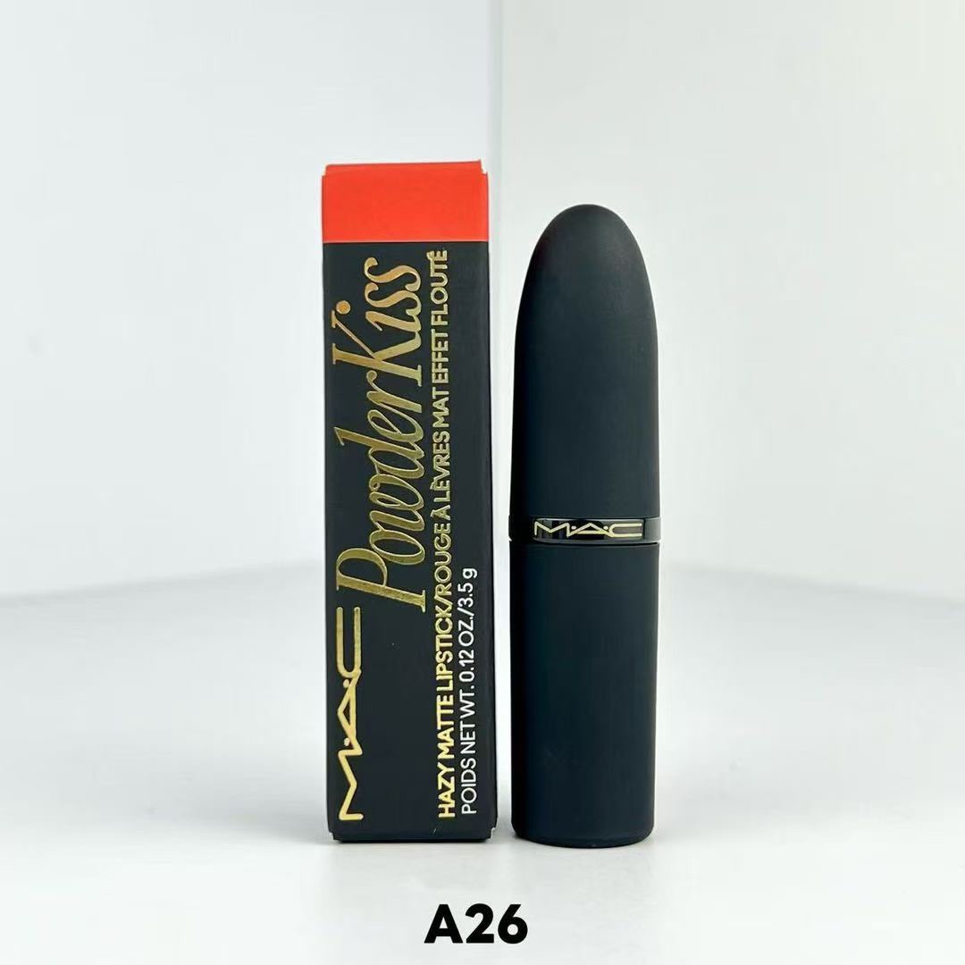 22! (Nota del pedido: Mac bala grande mate + número de color) ✍️ Lápiz de labios Mac bala grande mate 3.5g 🔜 Código A2…