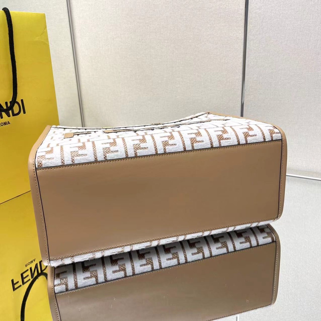 小号全新sizeshinetoteFÉŃĎITOTE托特包“阳光手提袋”原色拉菲草编织饰有织锦效果雪尼尔