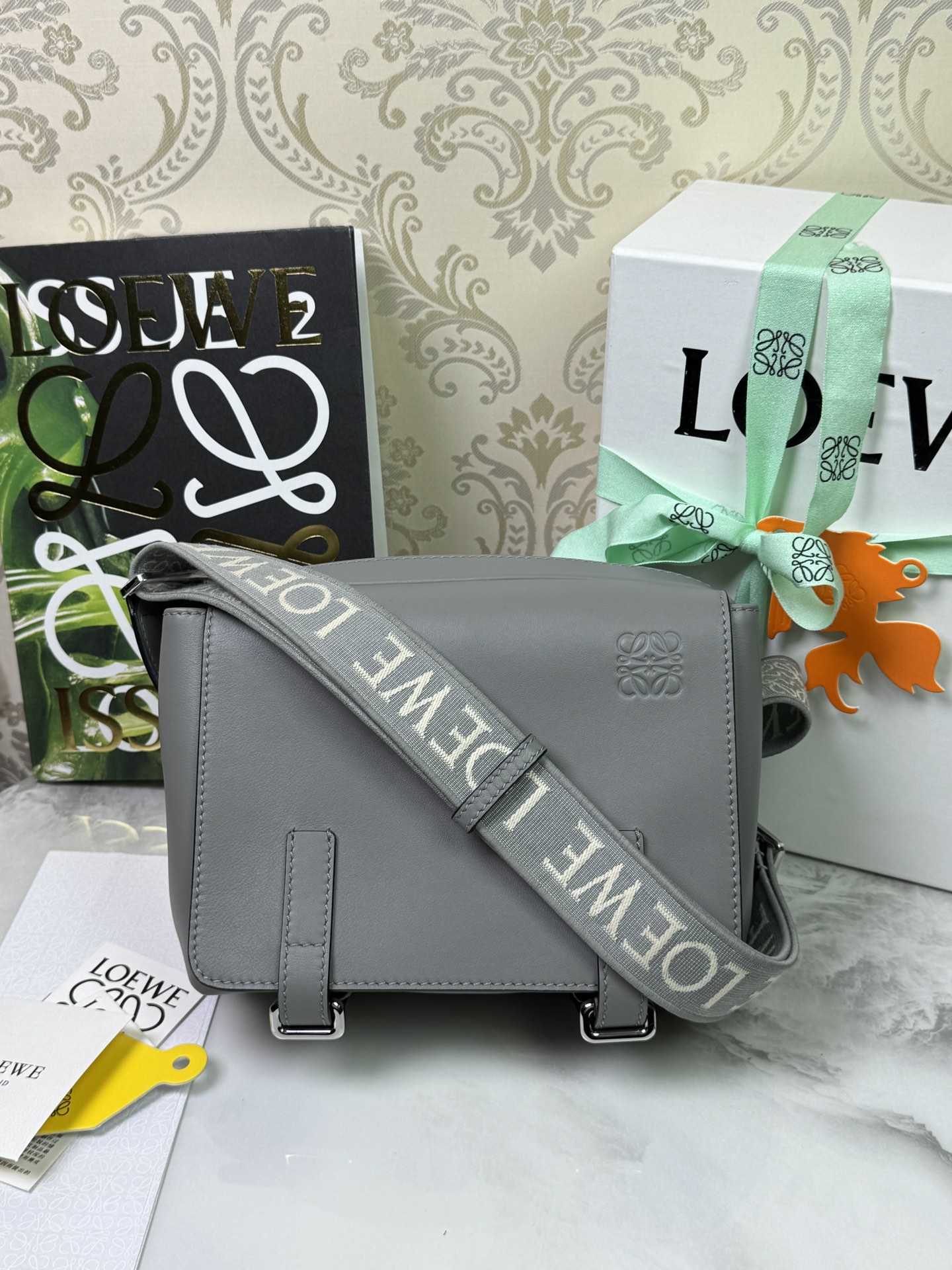 LOEWE Sac bandoulière Pebble taille moyenne - Qualité supérieure
