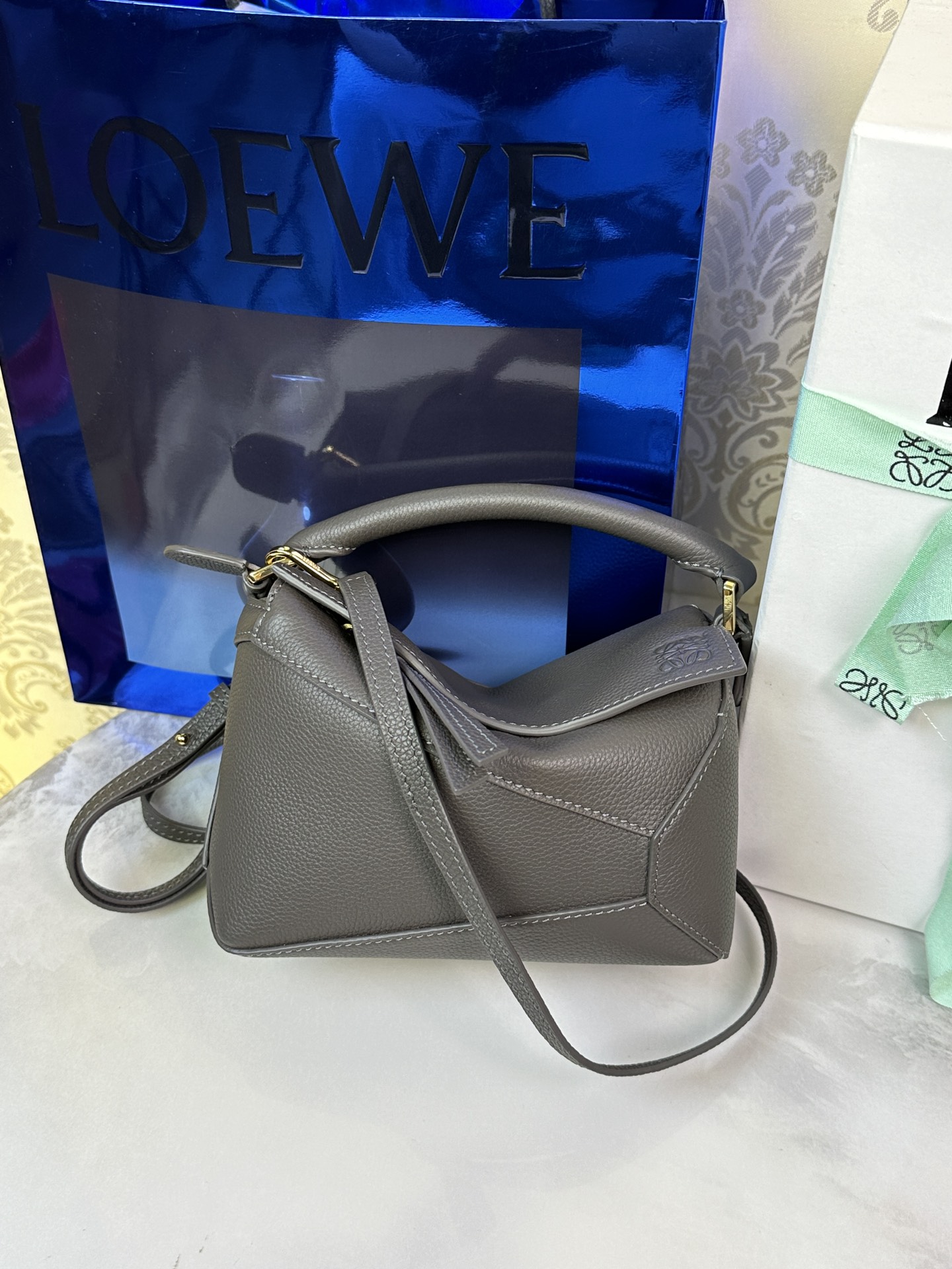 LOEWE Nouveau Mini Puzzle Edge 𝟏𝟖 - Qualité supérieure
