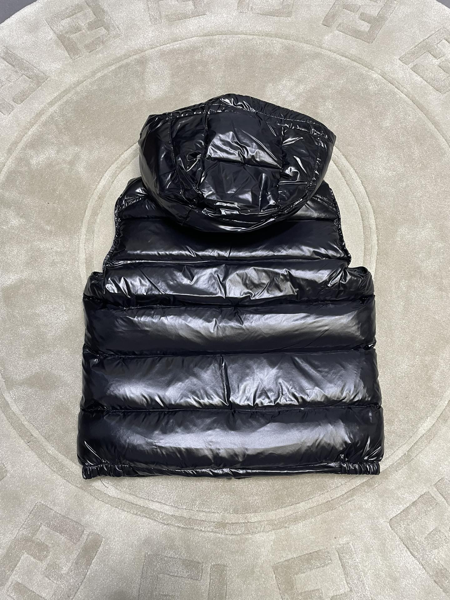 MONCLER 蒙口 情侣款高版本连帽羽绒马甲背心 9