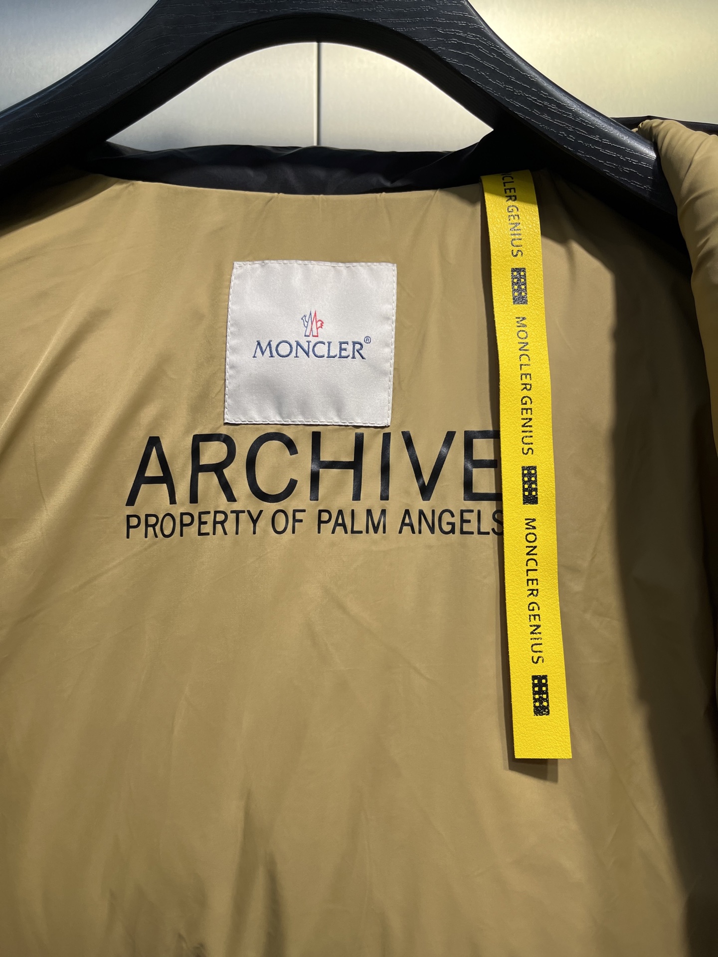 Moncler x Palm Angels コラボ 短款羽绒服