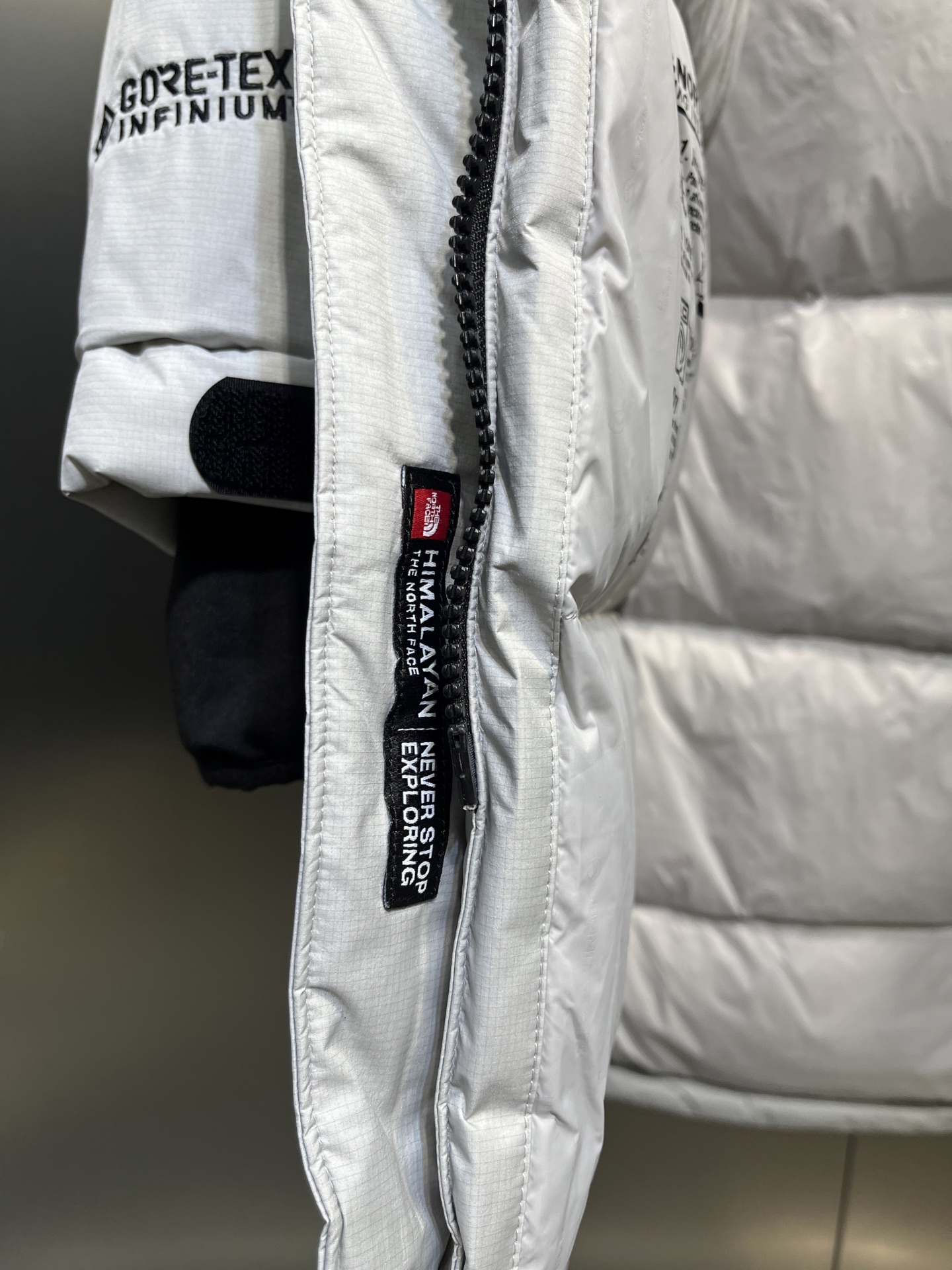 The North Face レトロヒマラヤ ロングダウン 防水14Dナイロン 極暖フード付き