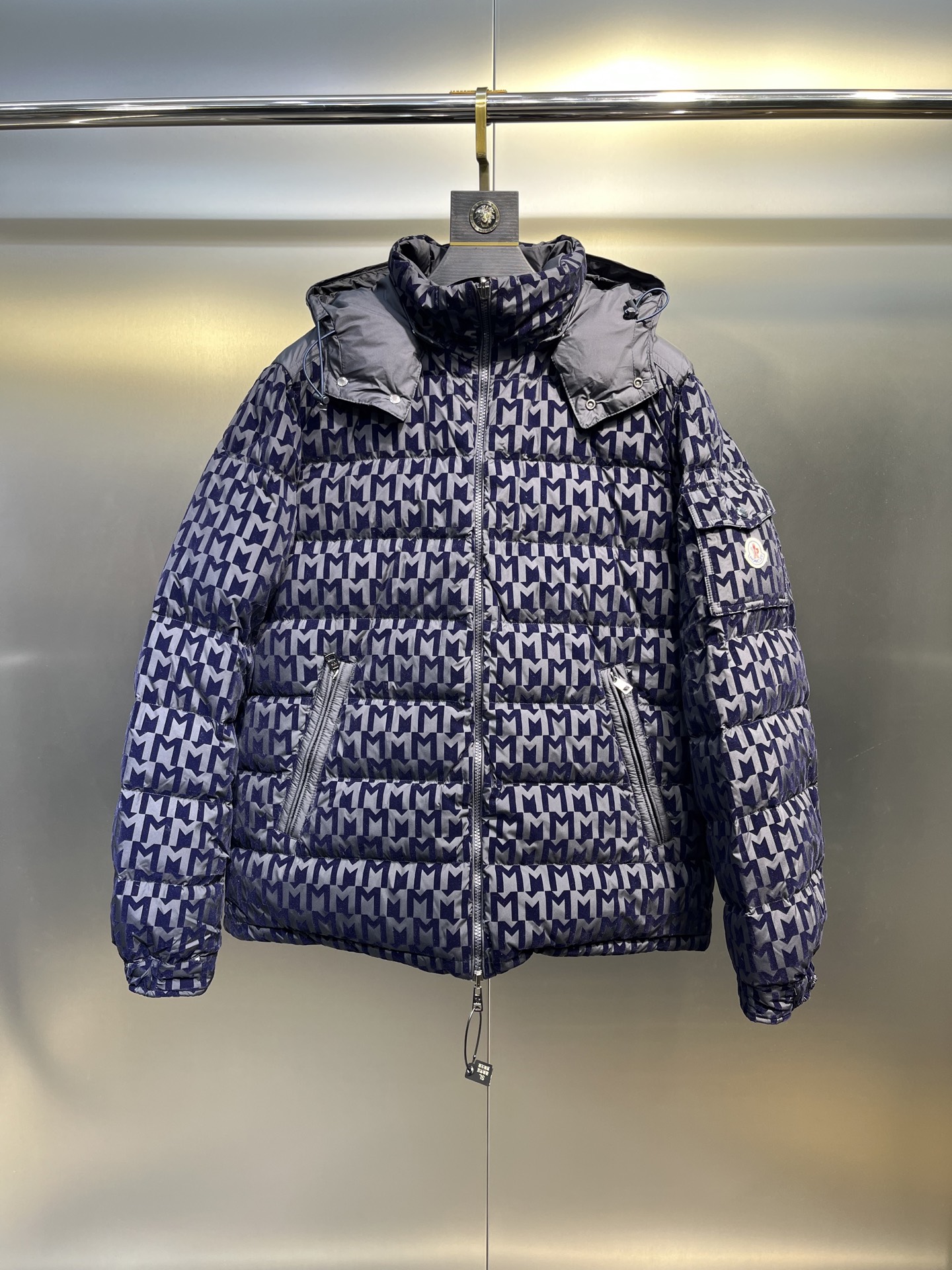Moncler 短款羽绒服 二面穿 機能性パーカー