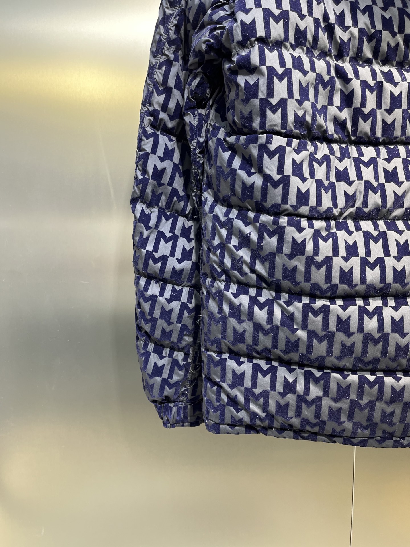 Moncler 短款羽绒服 二面穿 機能性パーカー