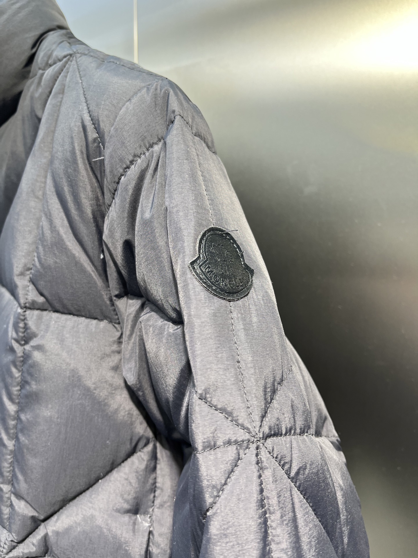 P430


 moncler 🌟Highest quality Moner 2025秋冬新款Anafi女士菱形绗缝短款羽绒服
颜色：黑色 粉色
码数：0123