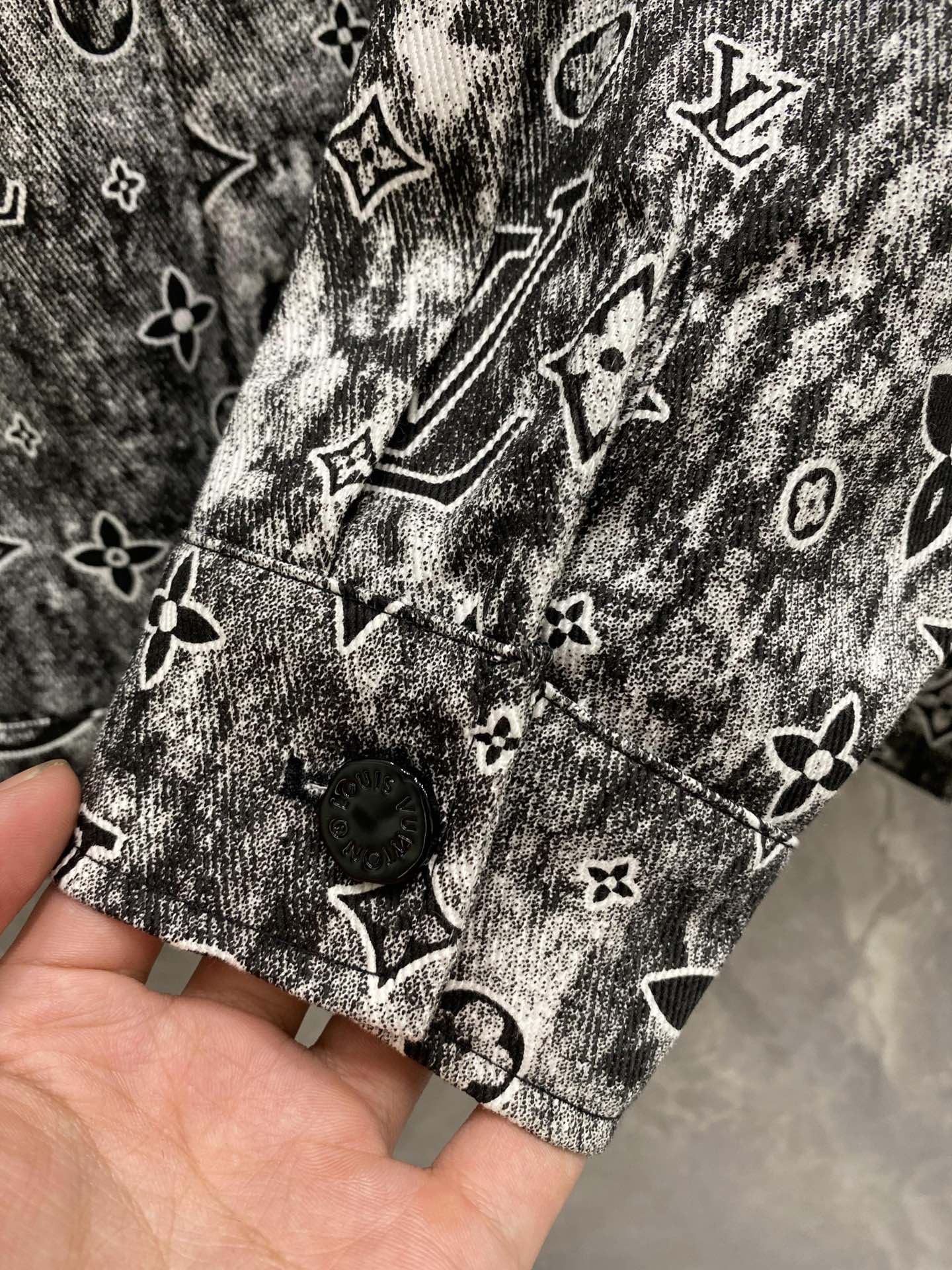 路易威登 Louis Vuitton 高级成衣风衣外套及大衣服饰 #864A9F57 8