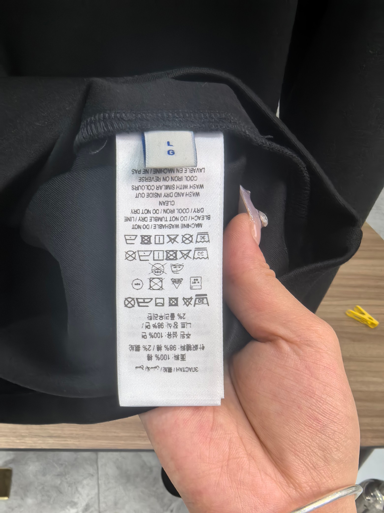 巴宝莉 2025秋冬专柜新款 时尚休闲打底衫长袖T恤，精选进口高密度双面拉架棉面料，精致原版logo打造