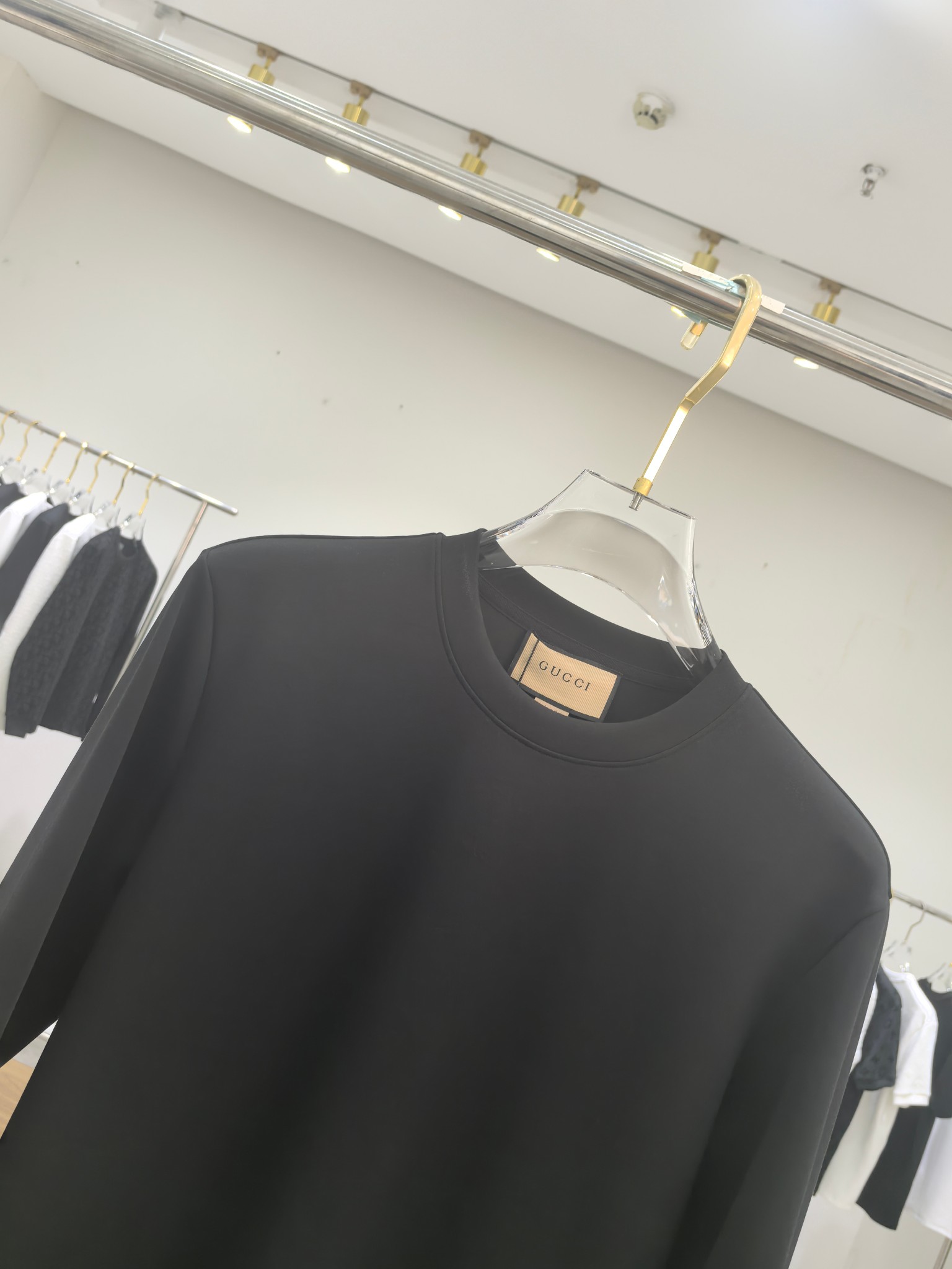 Gucci 2025秋冬专柜新款 时尚休闲打底衫长袖T恤，精选进口高密度双面拉架棉面料，精致原版logo