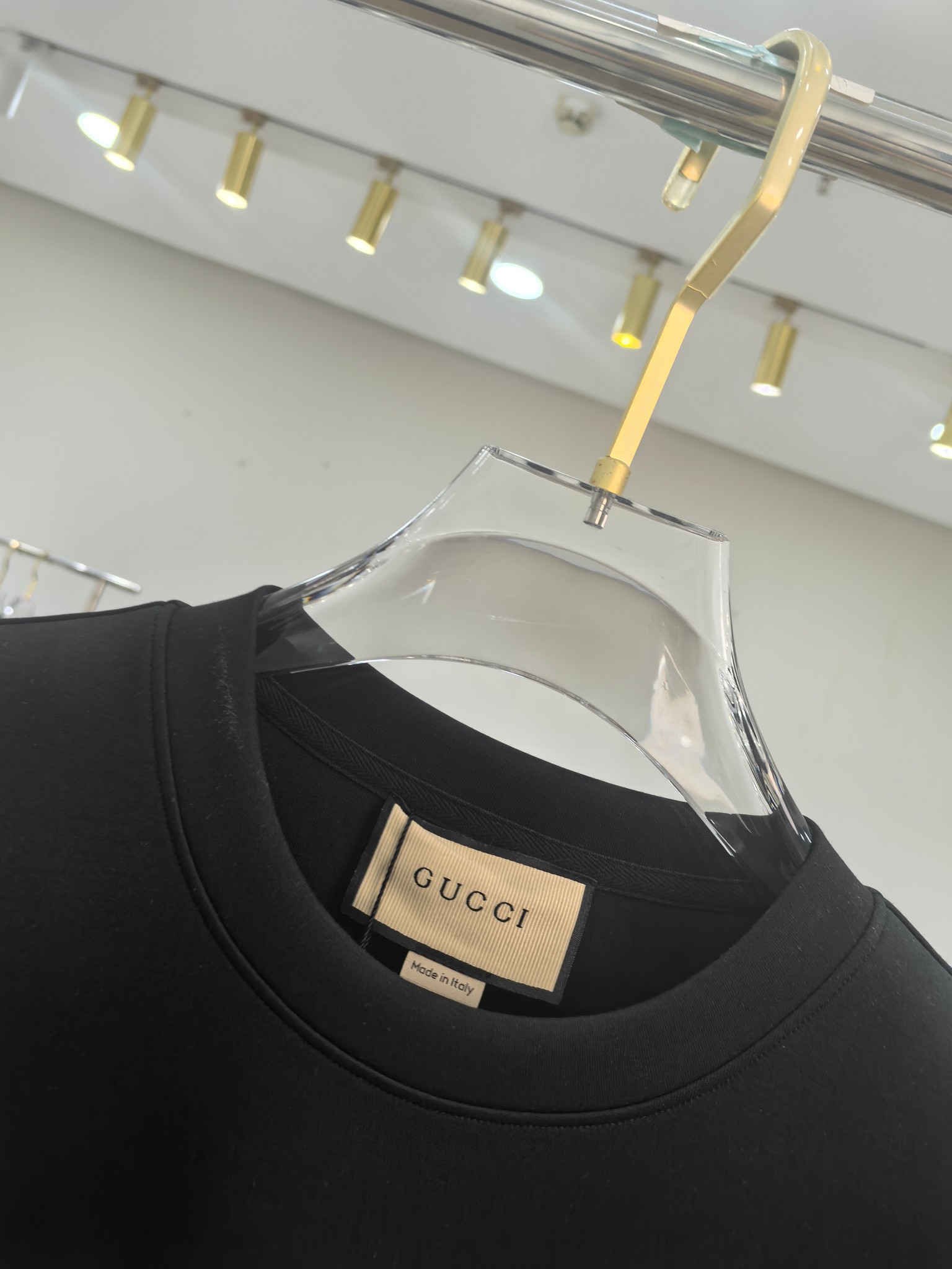 Gucci 2025秋冬专柜新款 时尚休闲打底衫长袖T恤，精选进口高密度双面拉架棉面料，精致原版logo