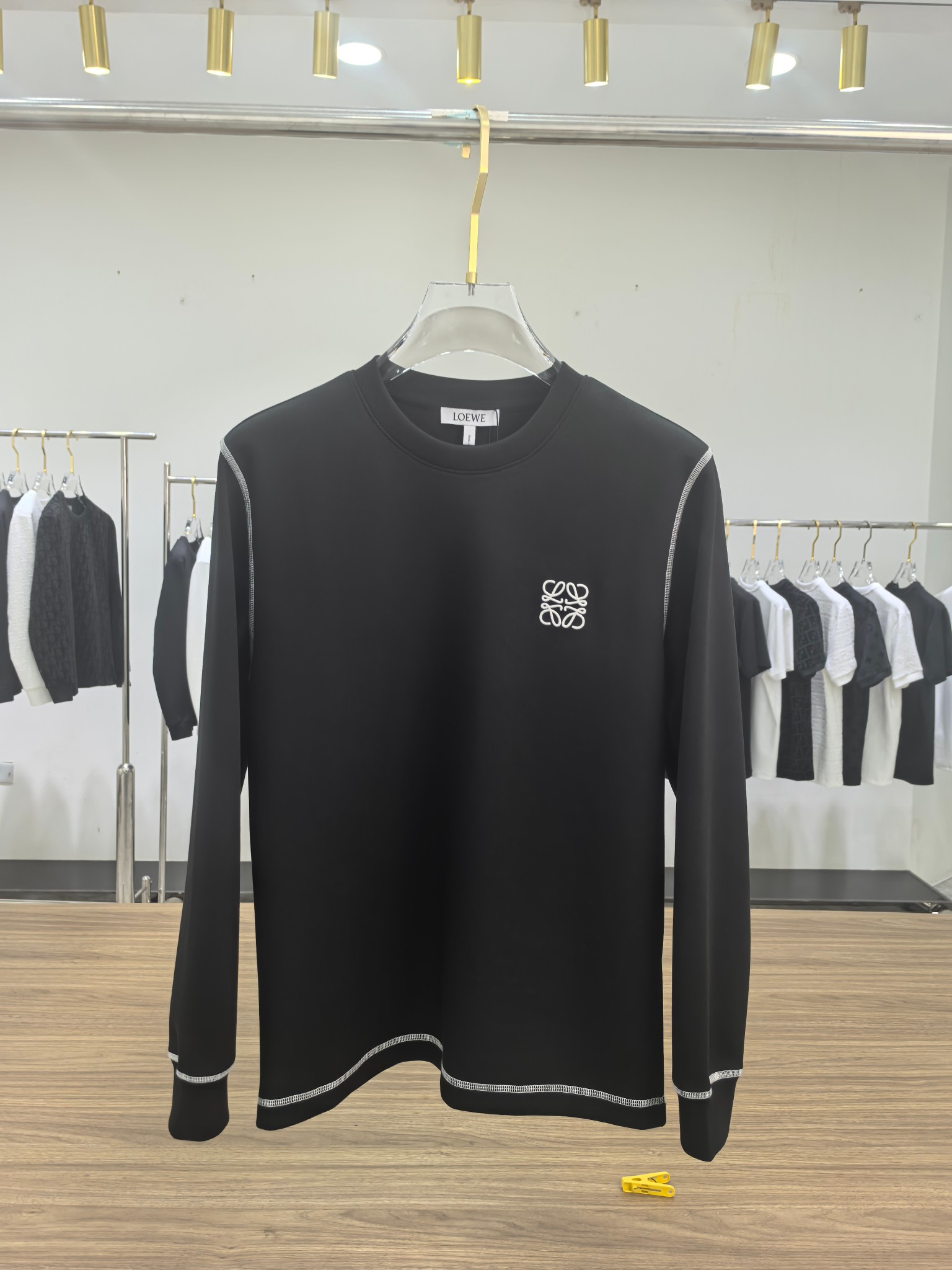 罗意威 2025秋冬专柜新款 时尚休闲打底衫长袖T恤，精选进口高密度双面拉架棉面料，精致原版logo打造