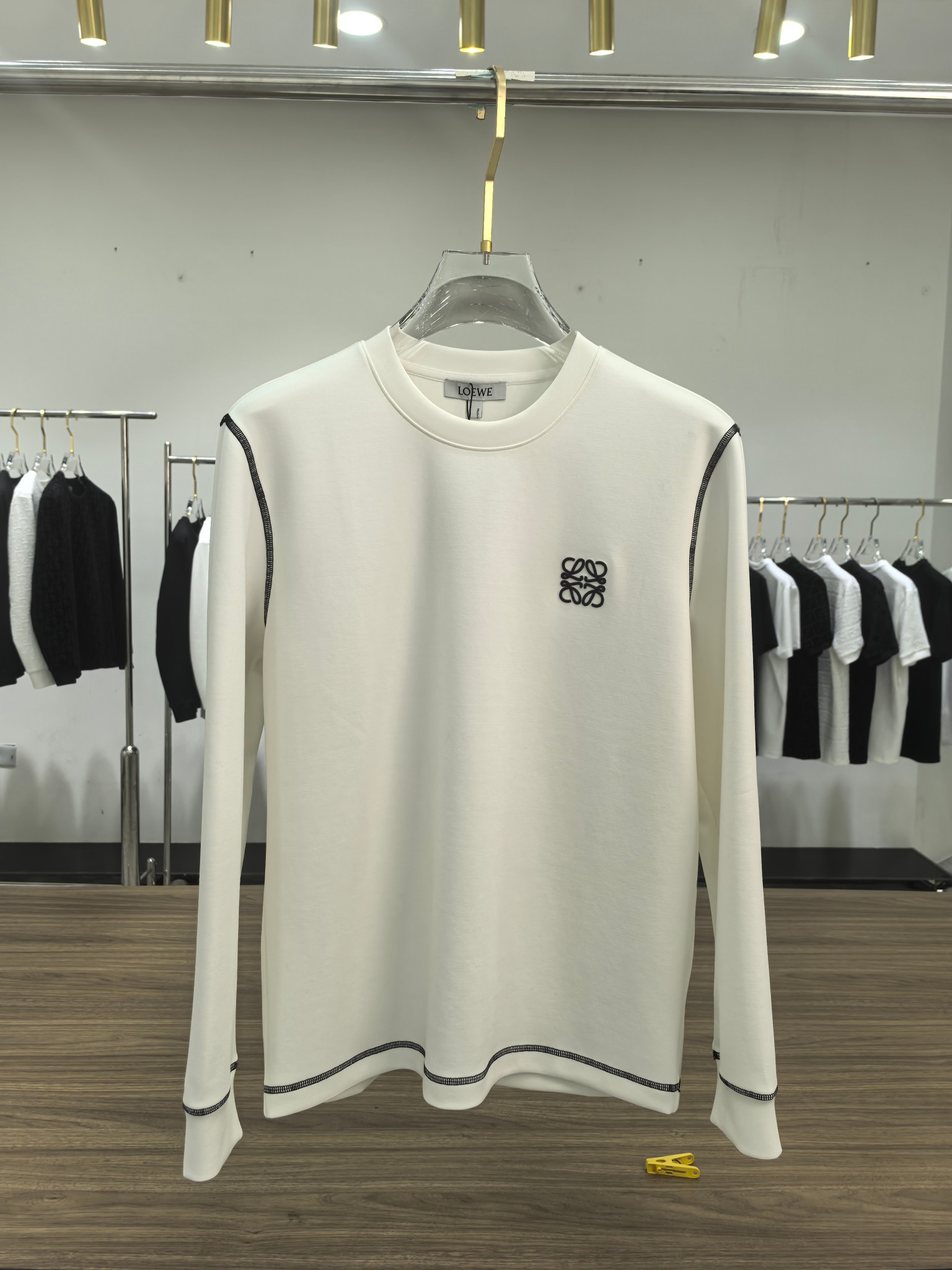 罗意威 2025秋冬专柜新款 时尚休闲打底衫长袖T恤，精选进口高密度双面拉架棉面料，精致原版logo打造