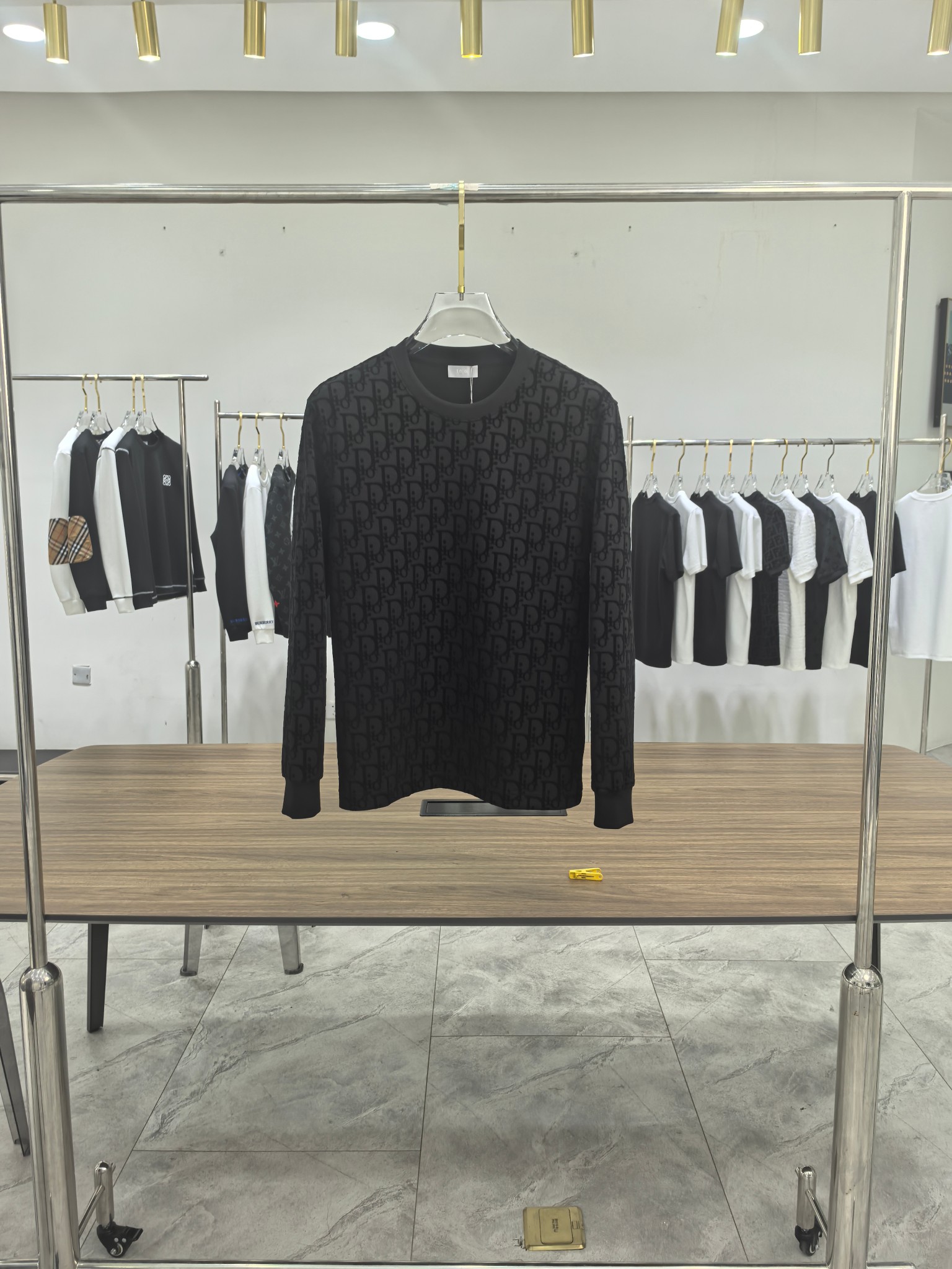 Dior 2025秋冬专柜新款 时尚休闲打底衫长袖T恤，精选进口高密度双面拉架棉面料，精致原版logo打