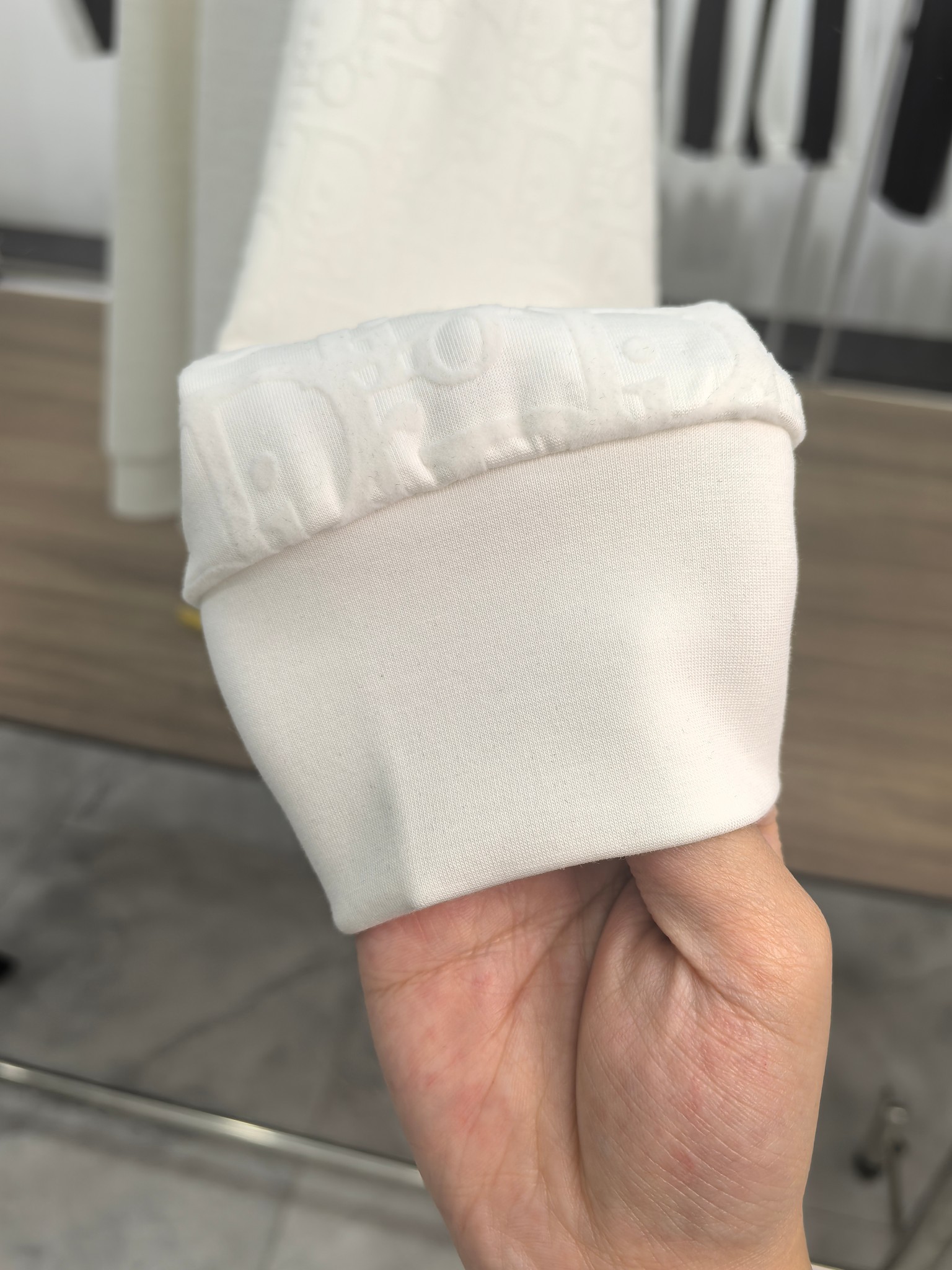 Dior 2025秋冬专柜新款 时尚休闲打底衫长袖T恤，精选进口高密度双面拉架棉面料，精致原版logo打